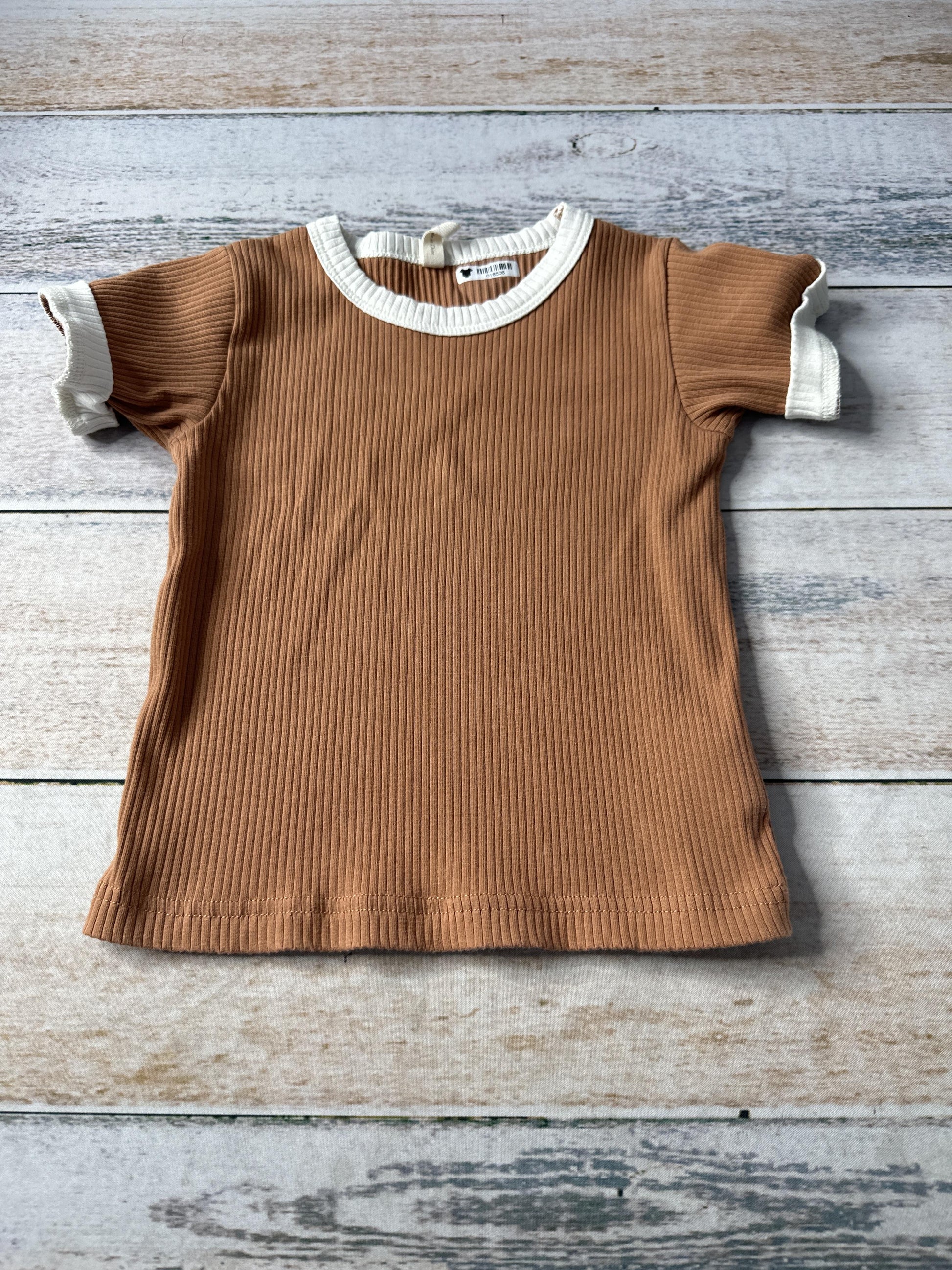 Quincy Mae Unisex T-Shirt Size: 2-3 Years