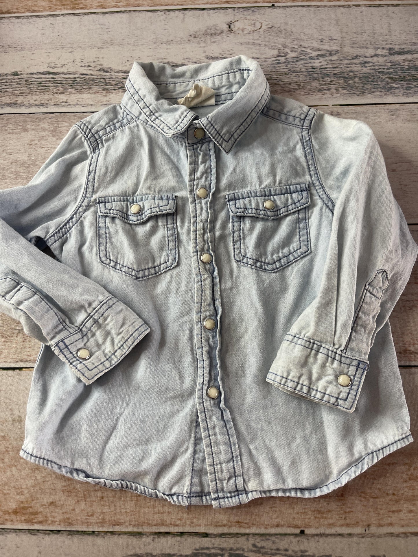 Unisex Button Down Short Sleeve Size: 2 years