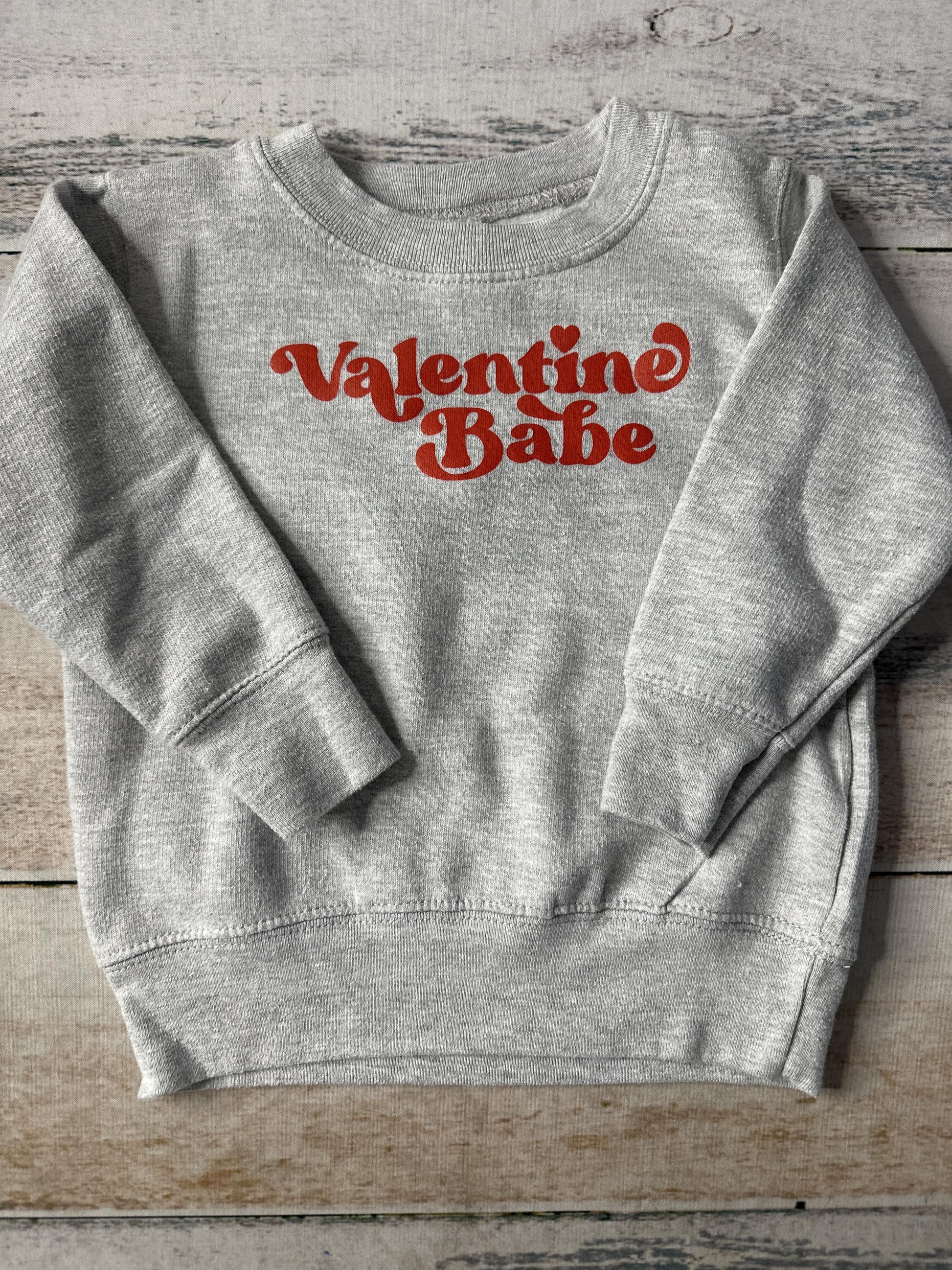 Unisex Sweater Size: 2 years