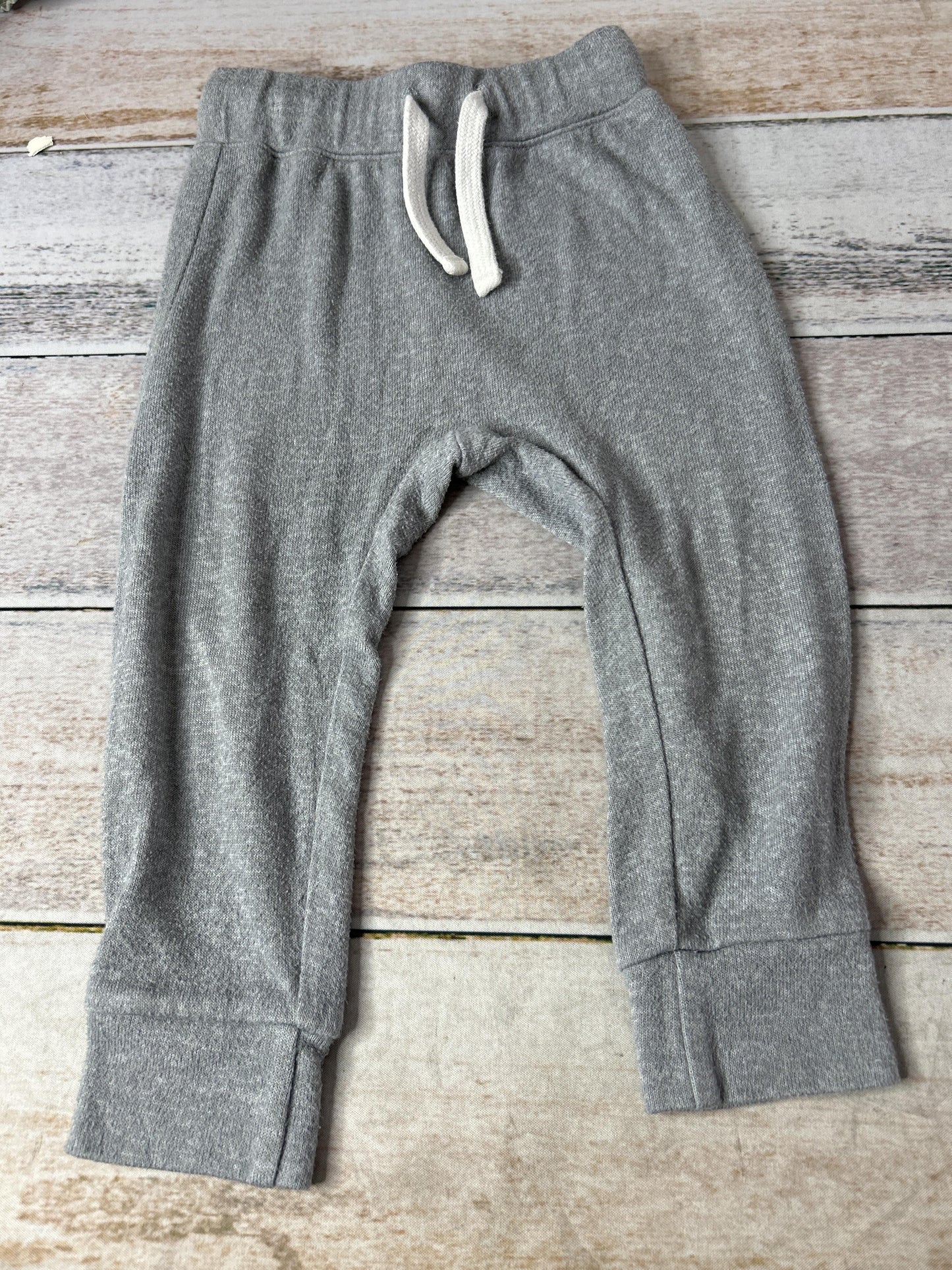 Unisex Pants Size: 2 years