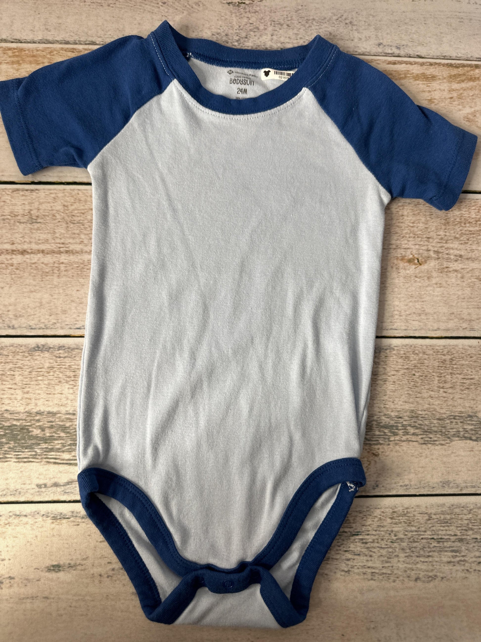 Unisex Onesie Size: 24 months