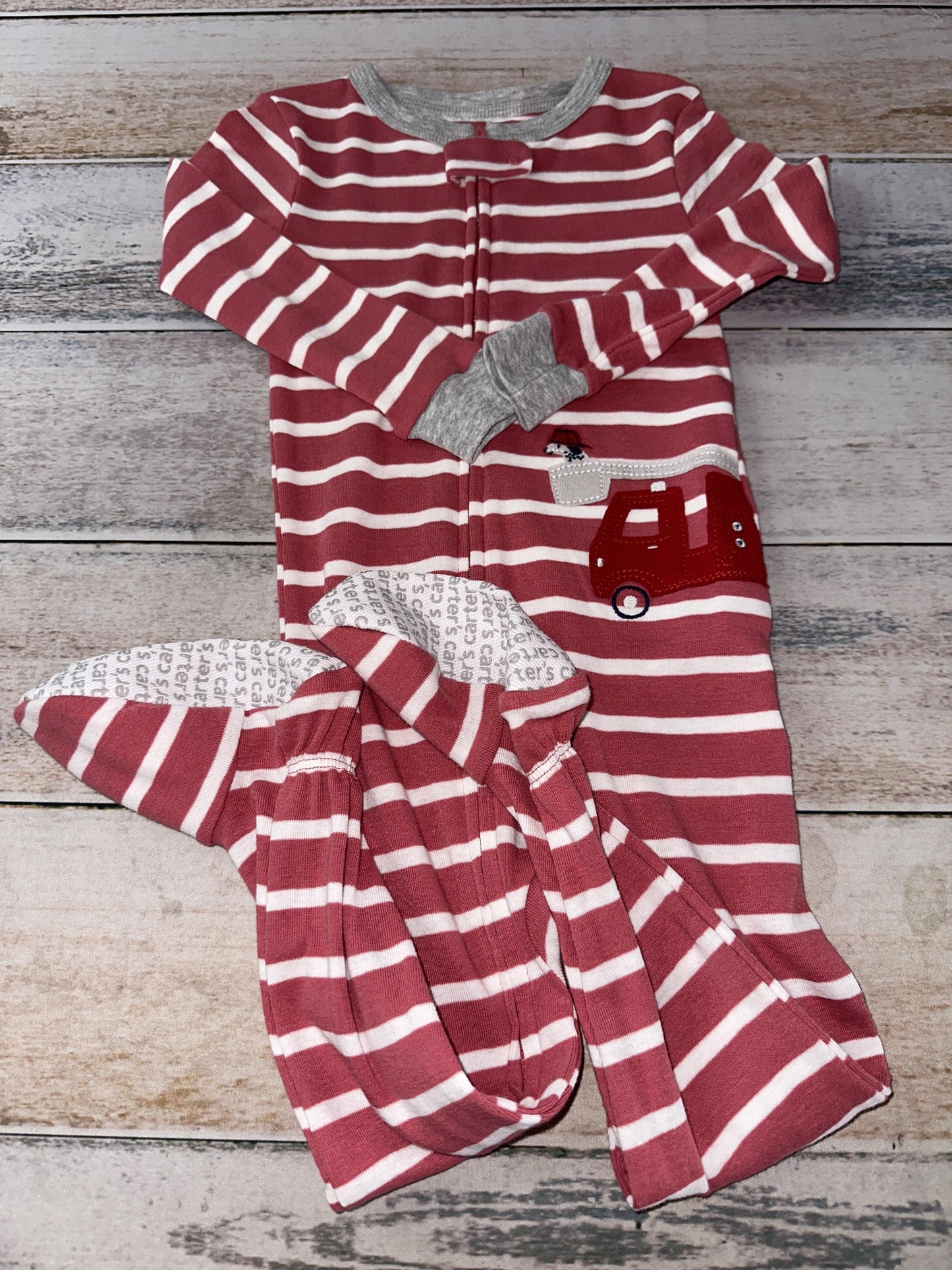 Carters Unisex Pajamas Size: 24 months