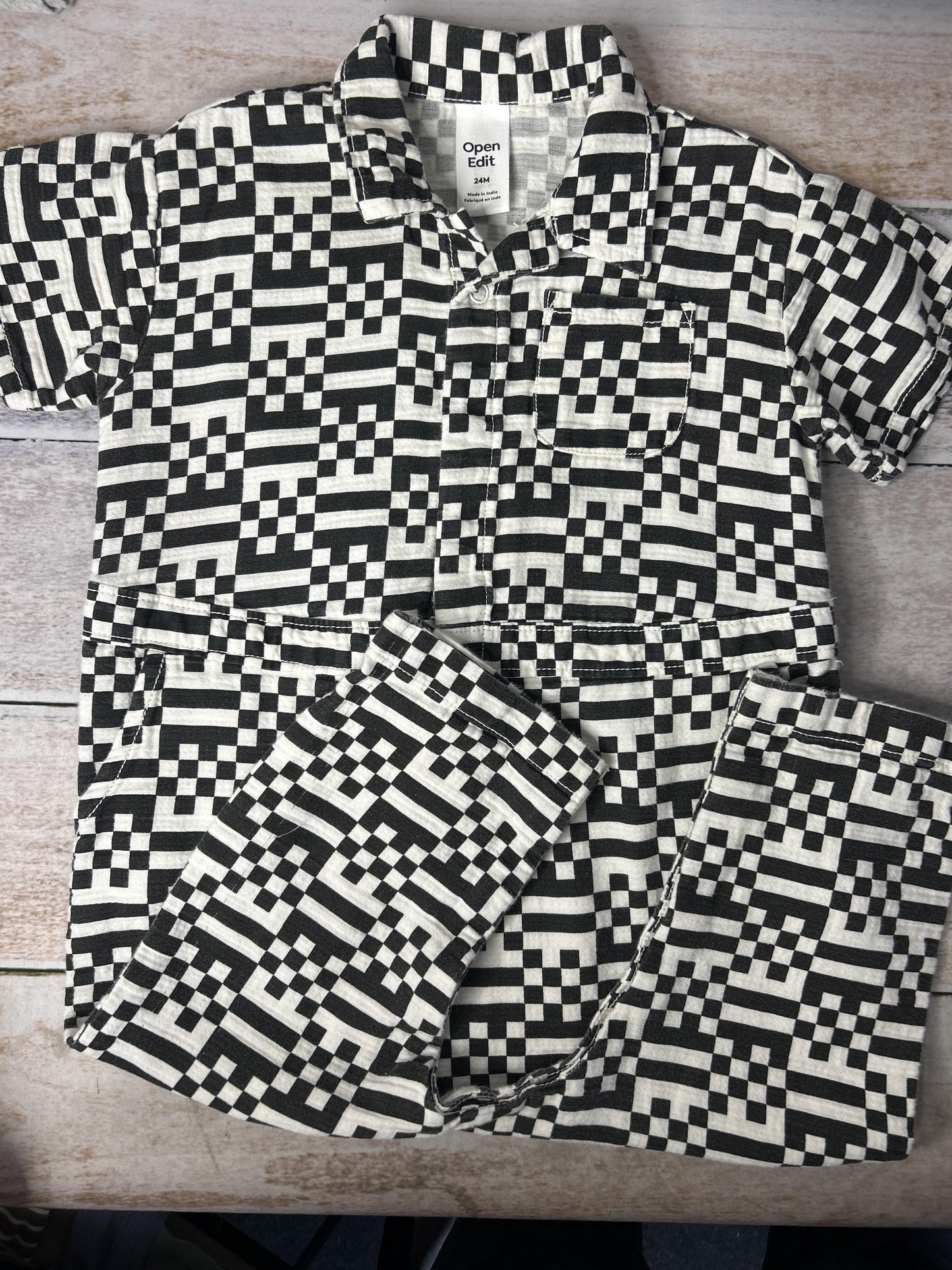 Unisex Shorts Size: 24 months