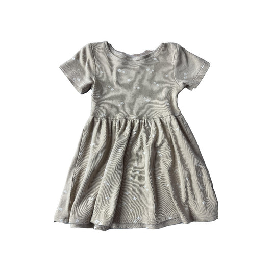 Girls Dress Size: 2T