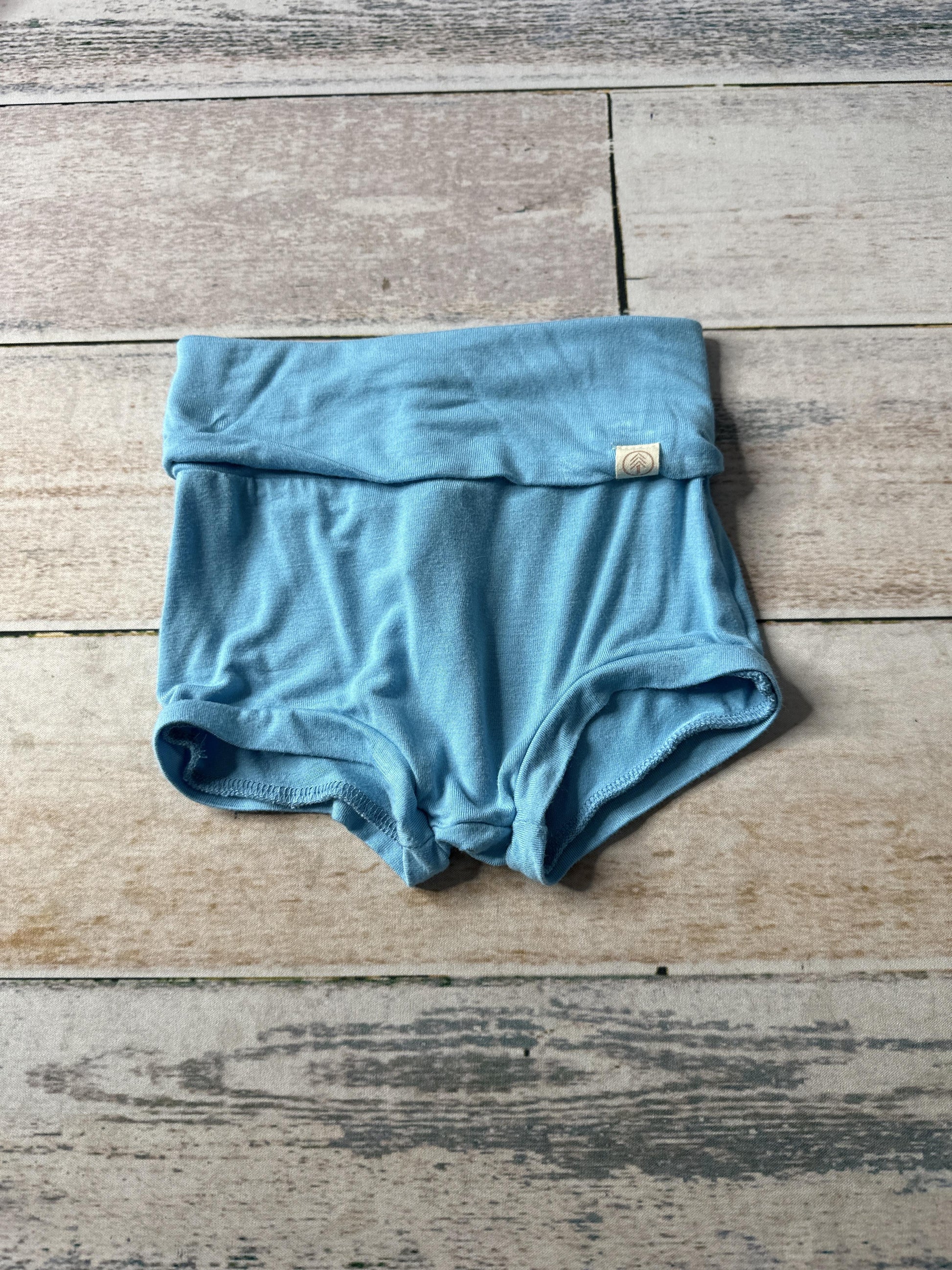 Unisex Shorts Size: 2T