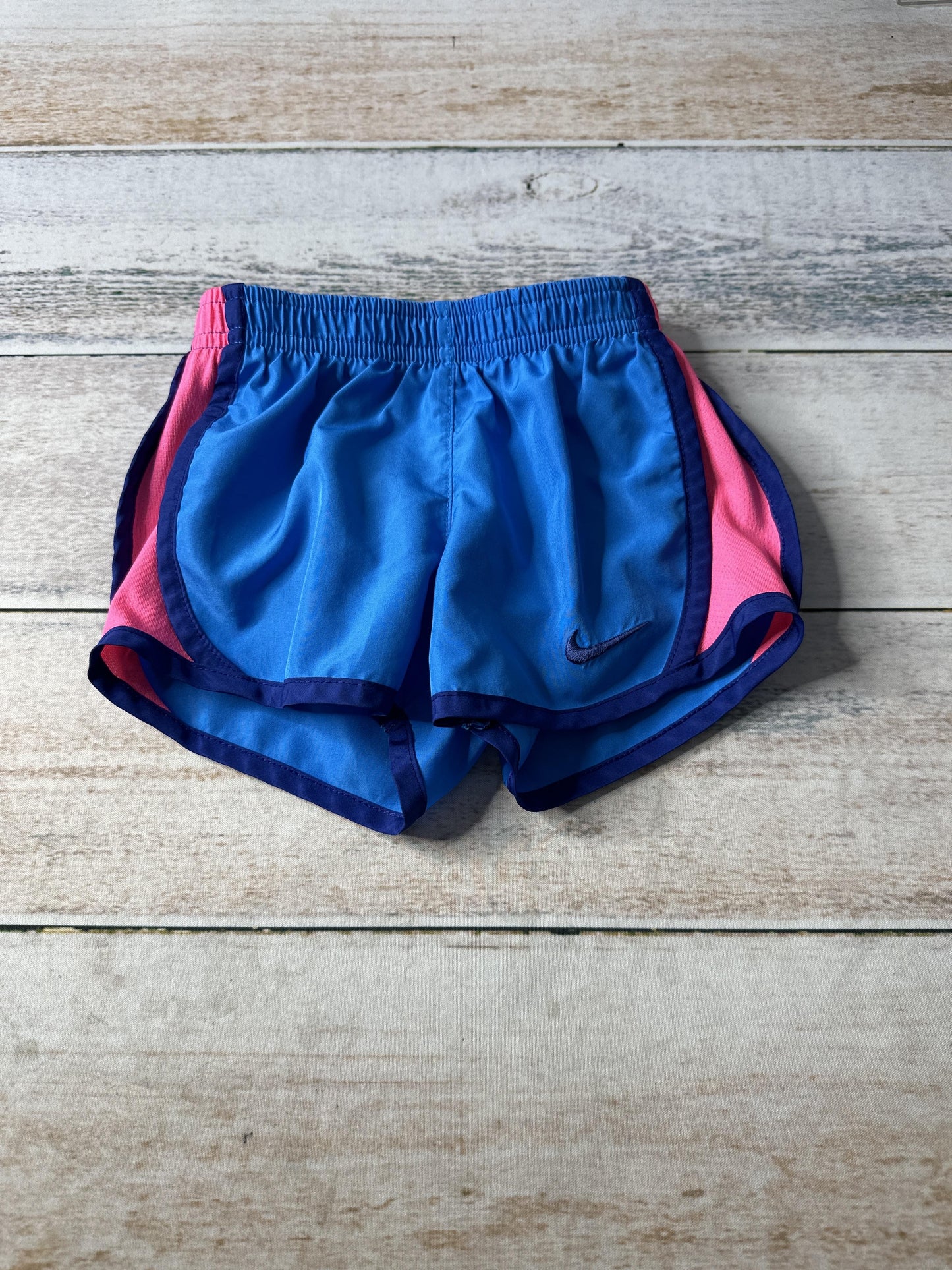 Unisex Shorts Size: 2T