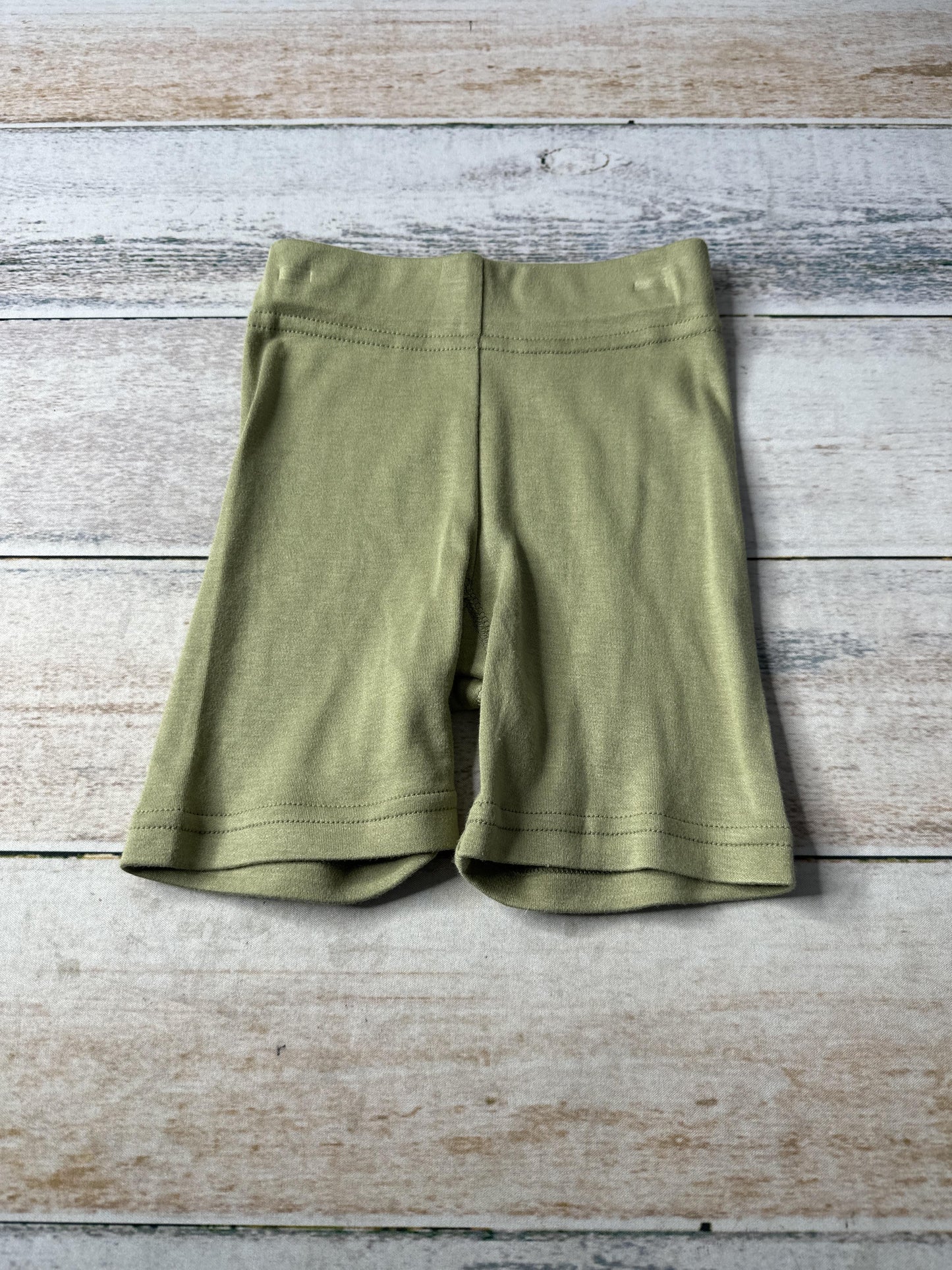 Goumi Unisex Shorts Size: 2T