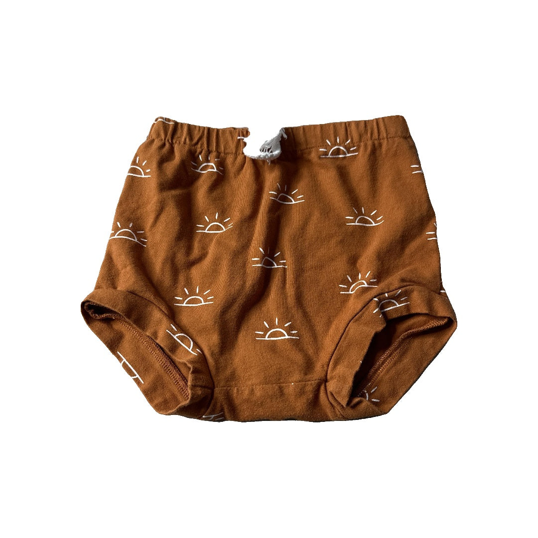 Unisex Shorts Size: 2T