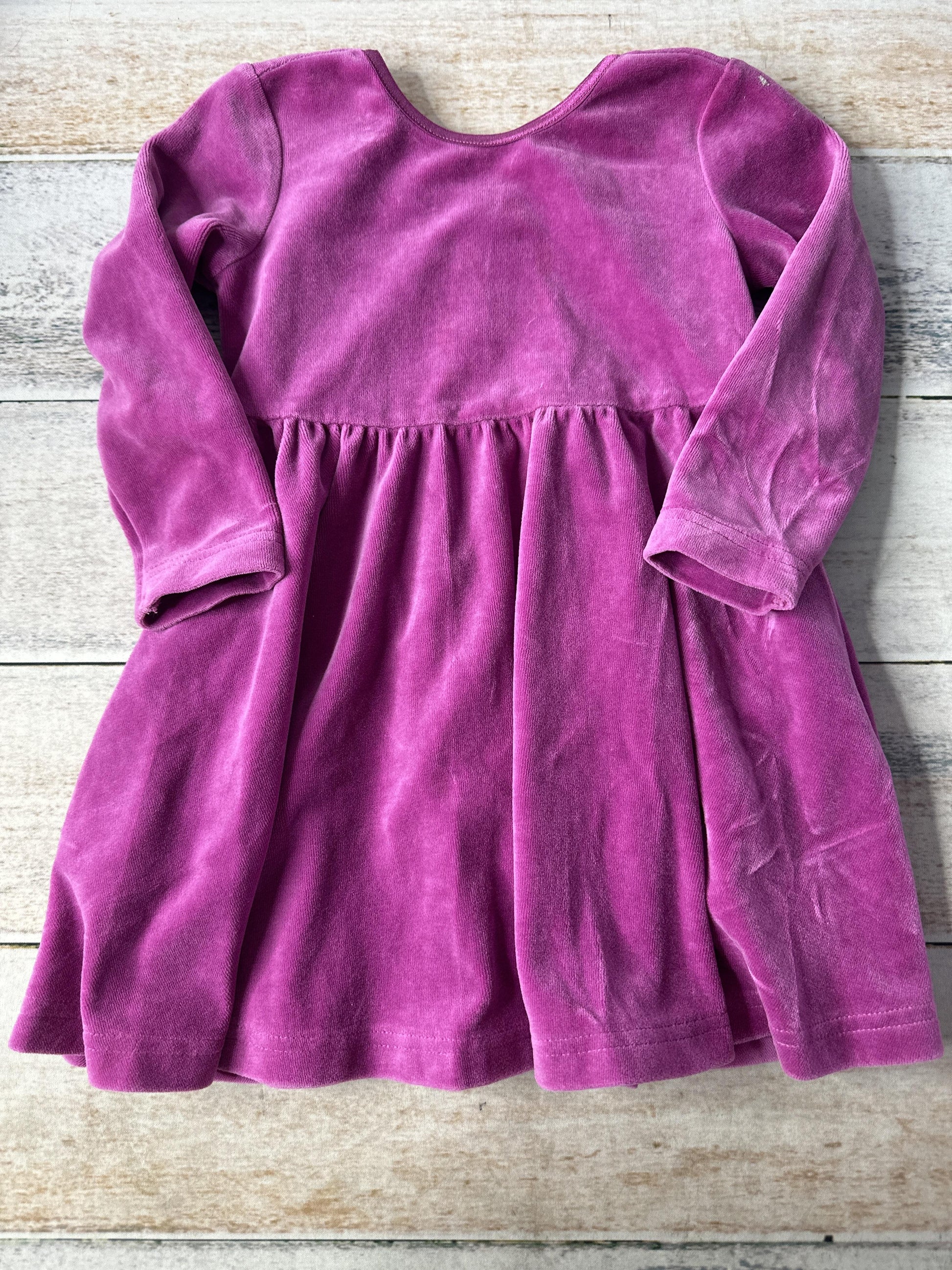 Girls Dress Size: 2T