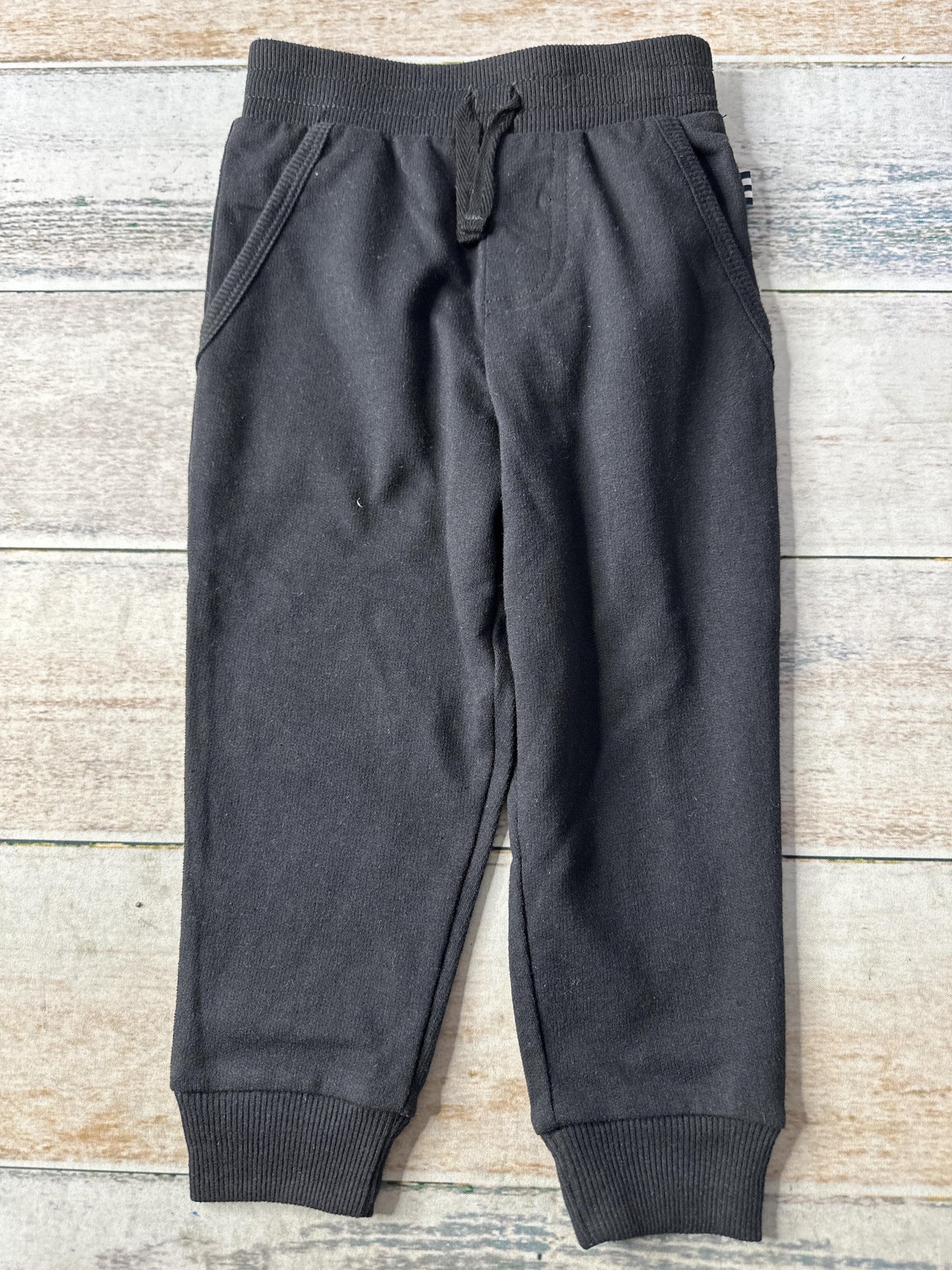 Unisex Pants Size: 2T
