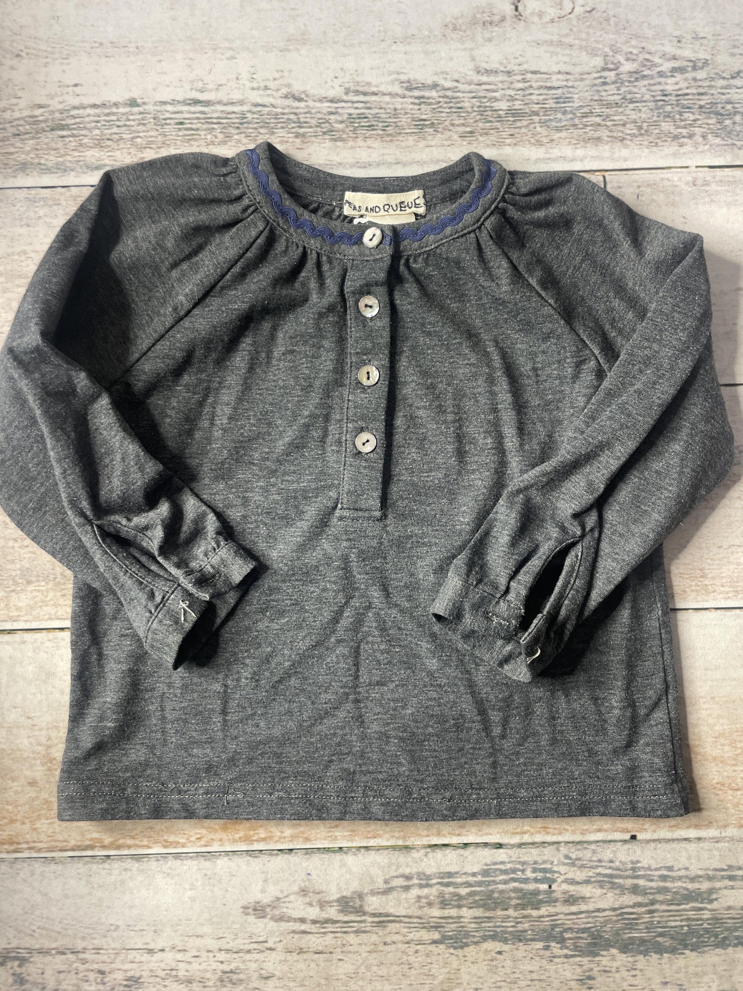 Unisex Shirt Size: 2T