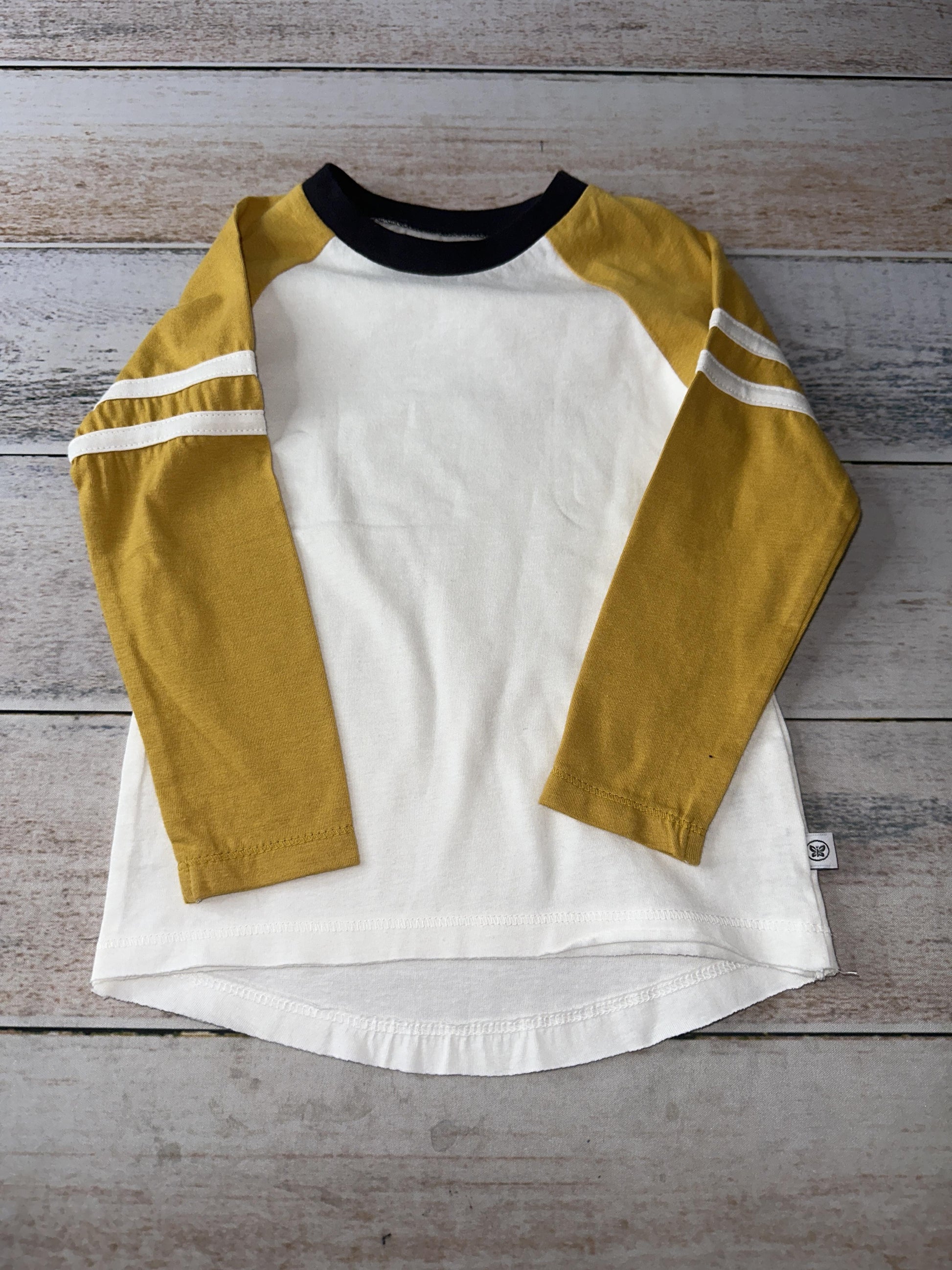 Honest co Unisex Long Sleeve Shirt Size: 2T