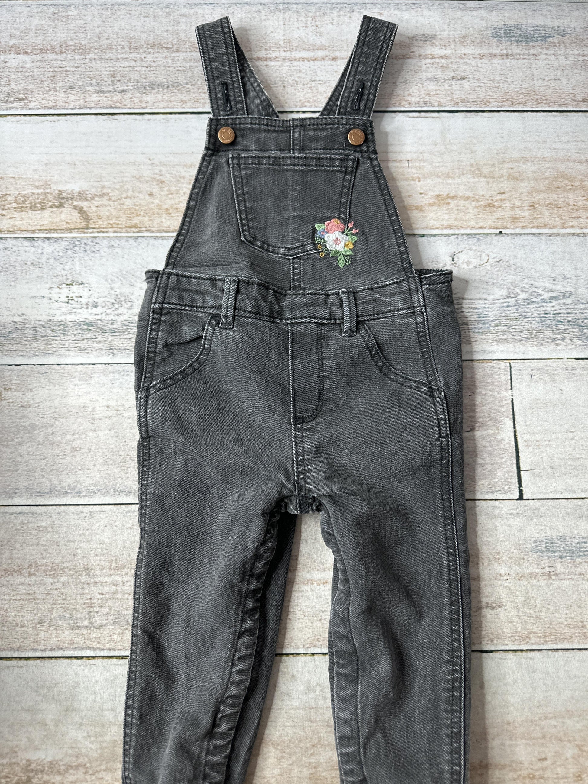 Old Navy Girls Overalls Size: 2T