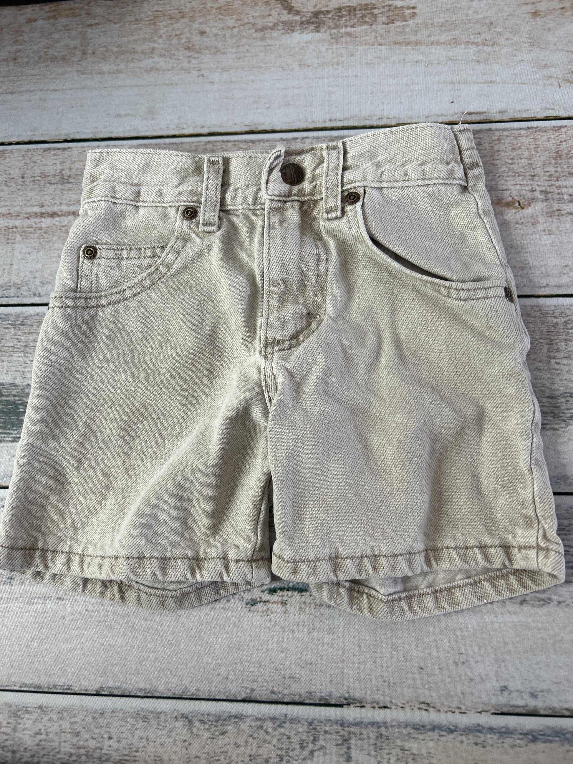 Unisex Shorts Size: 2T