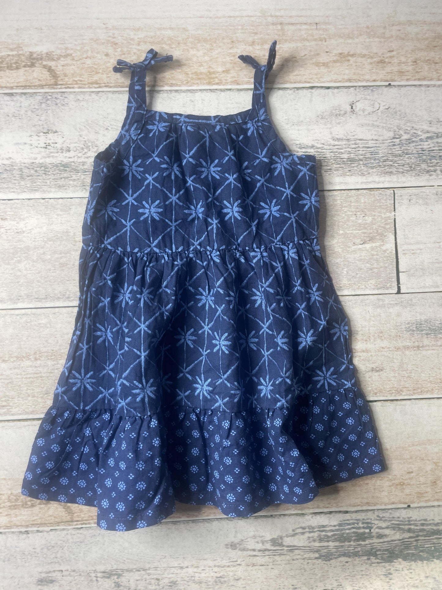 Carters Girls Dress Size: 2T