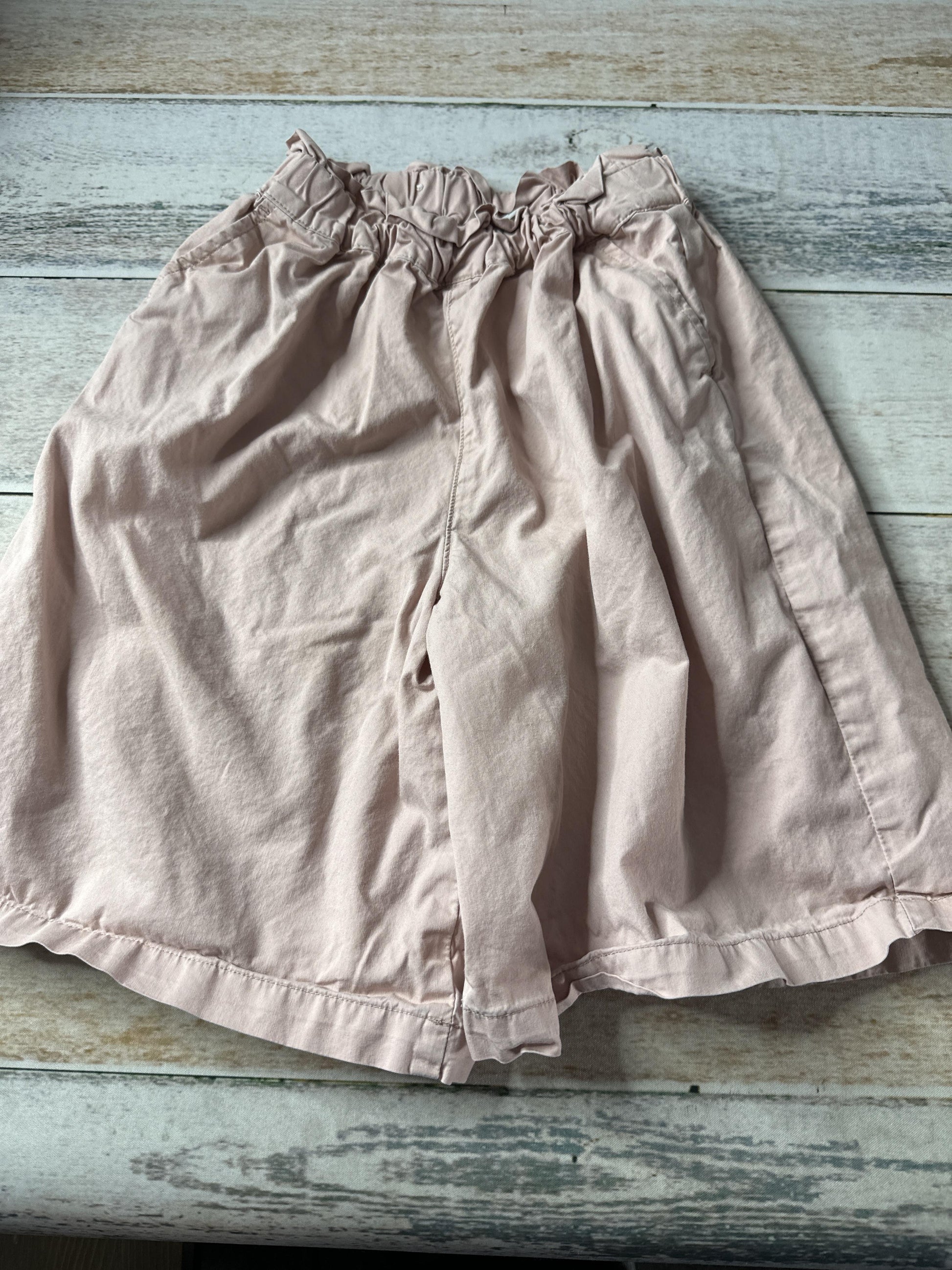 Uniqlo Unisex Shorts Size: 3-4 Years