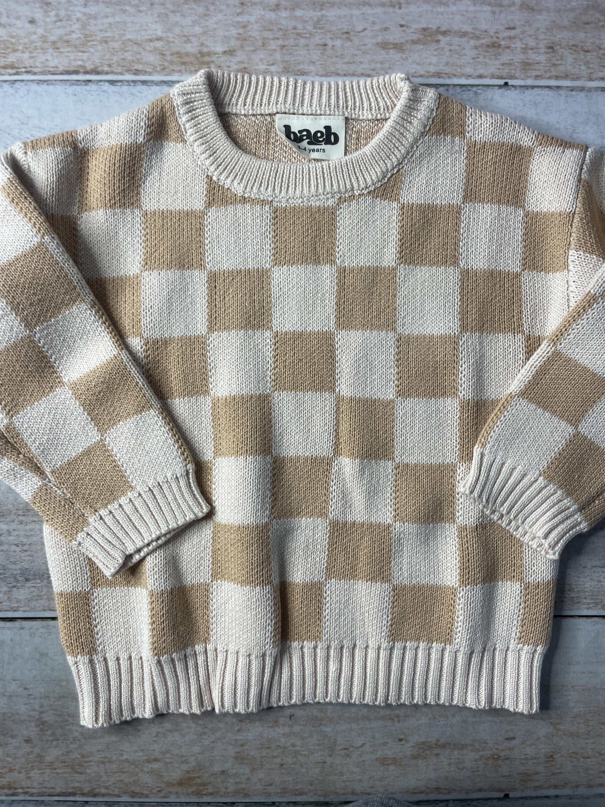 Baeb Basics Unisex Sweater Size: 3-4 Years