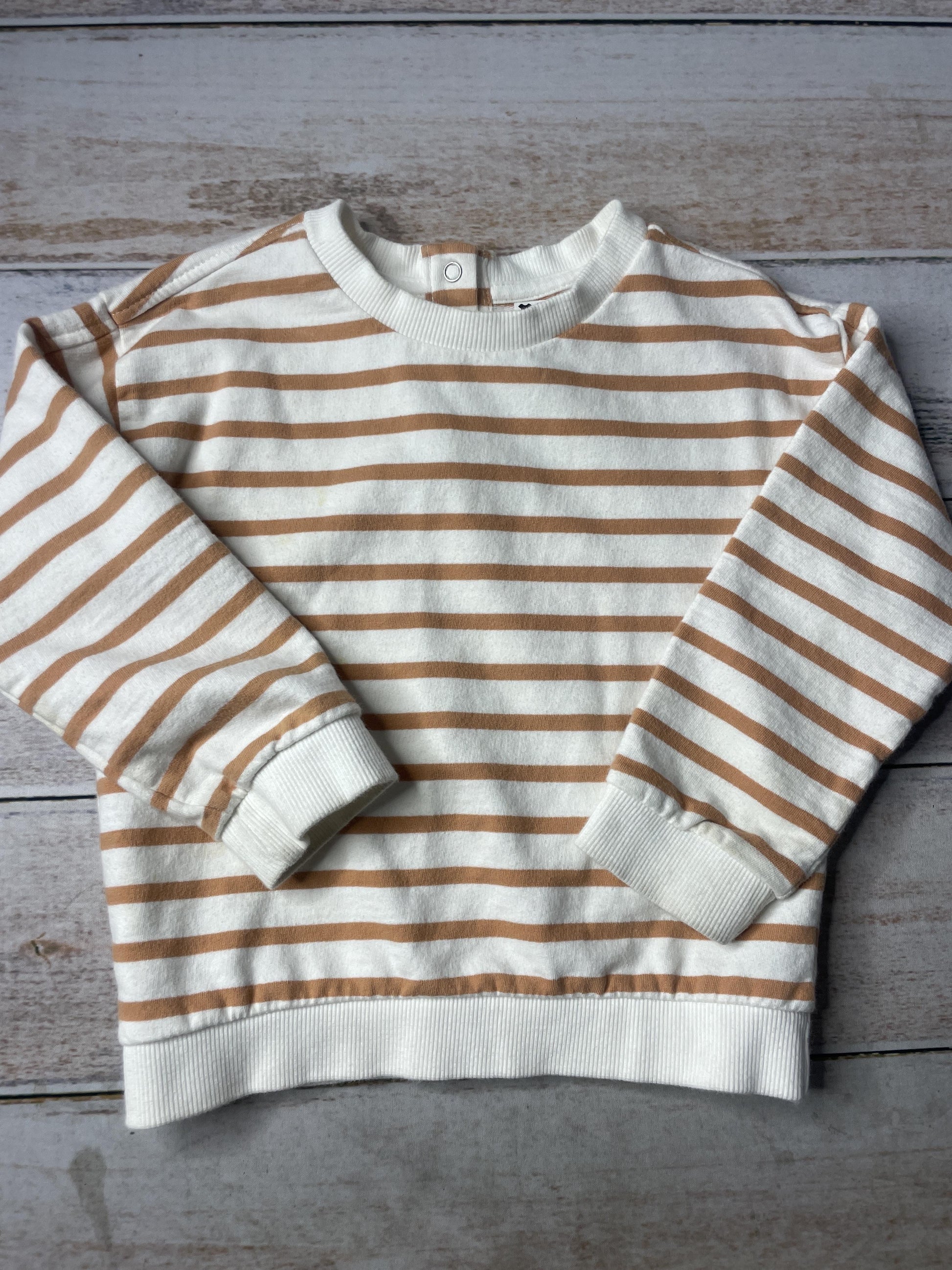 Unisex Long Sleeve T-Shirt Size: 3-4 Years