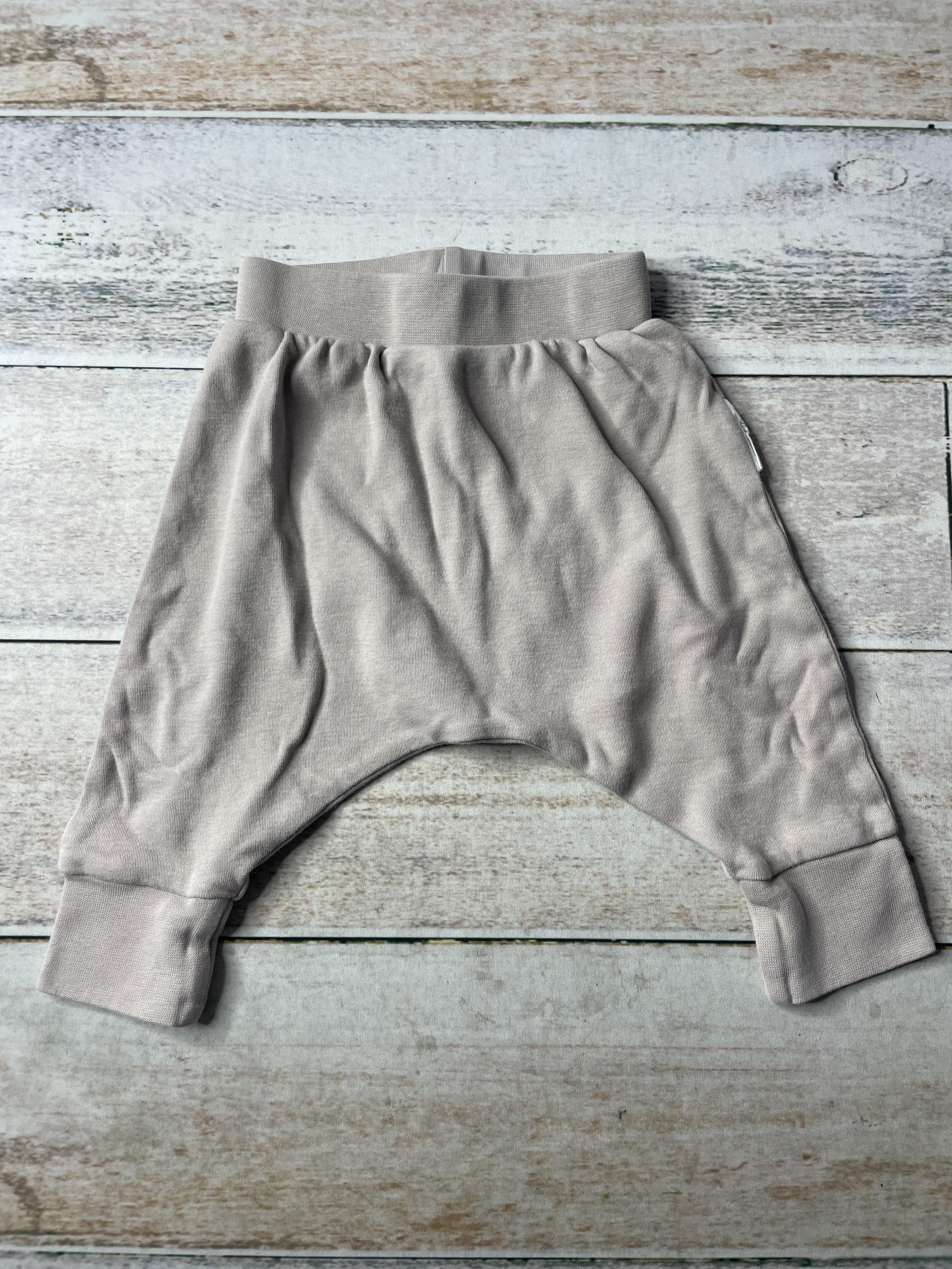 Bebenca Unisex Pants Size: 3-6 months