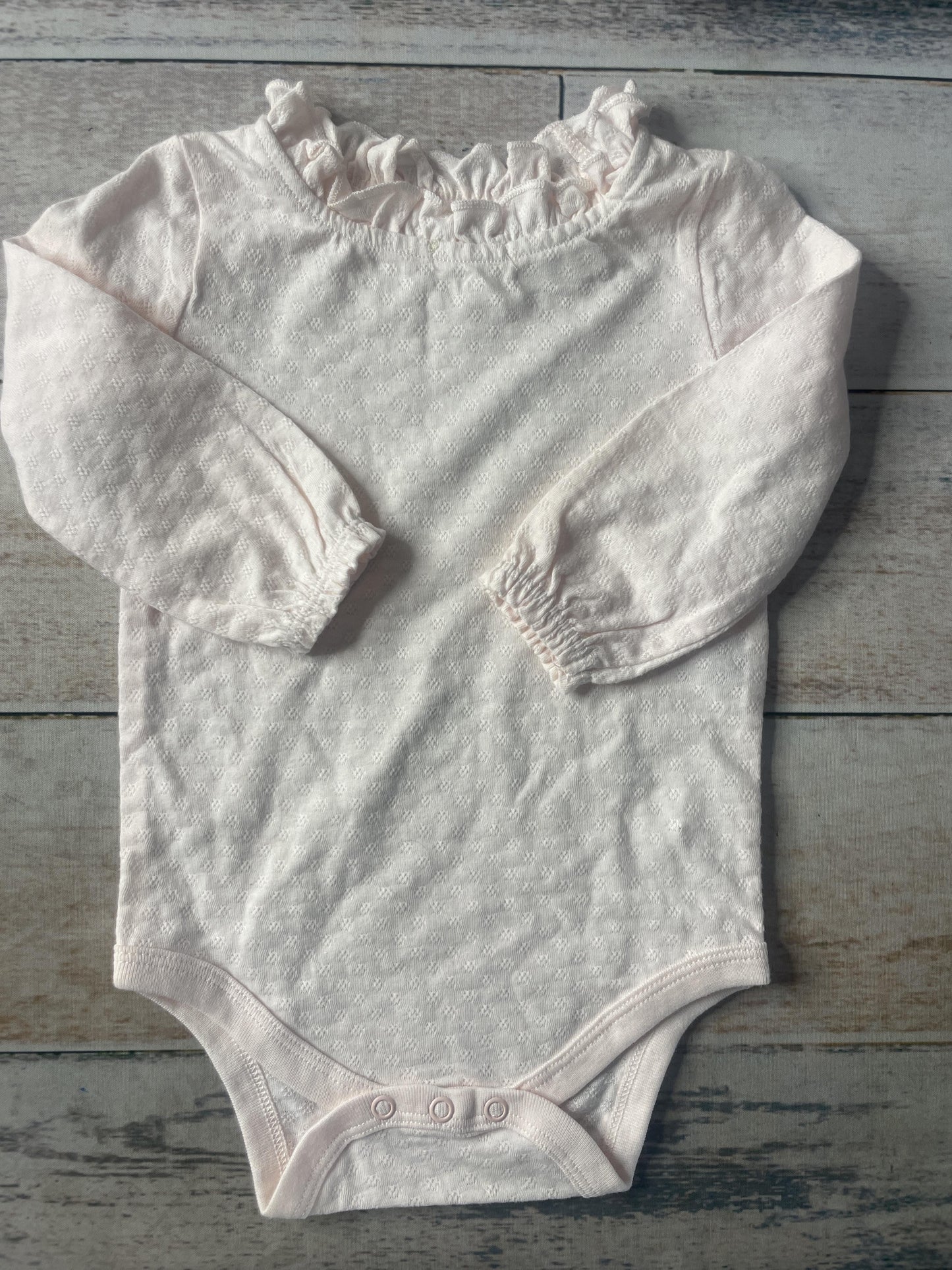 Unisex Long Sleeve Outfit Size: 3-6 months