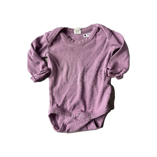 Kate Quinn Unisex Onesie Size: 3-6 months