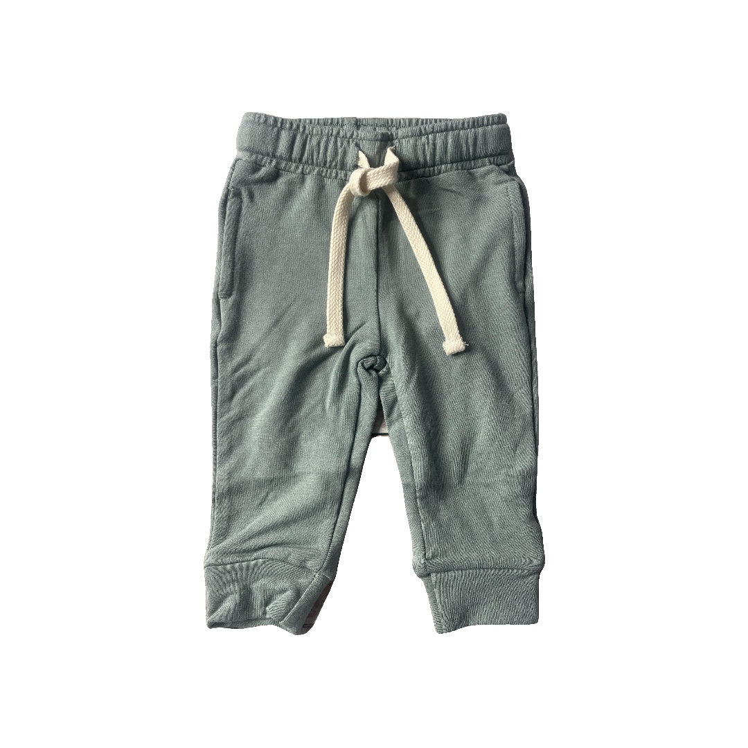 BabySprouts co Unisex Pants Size: 3-6 months