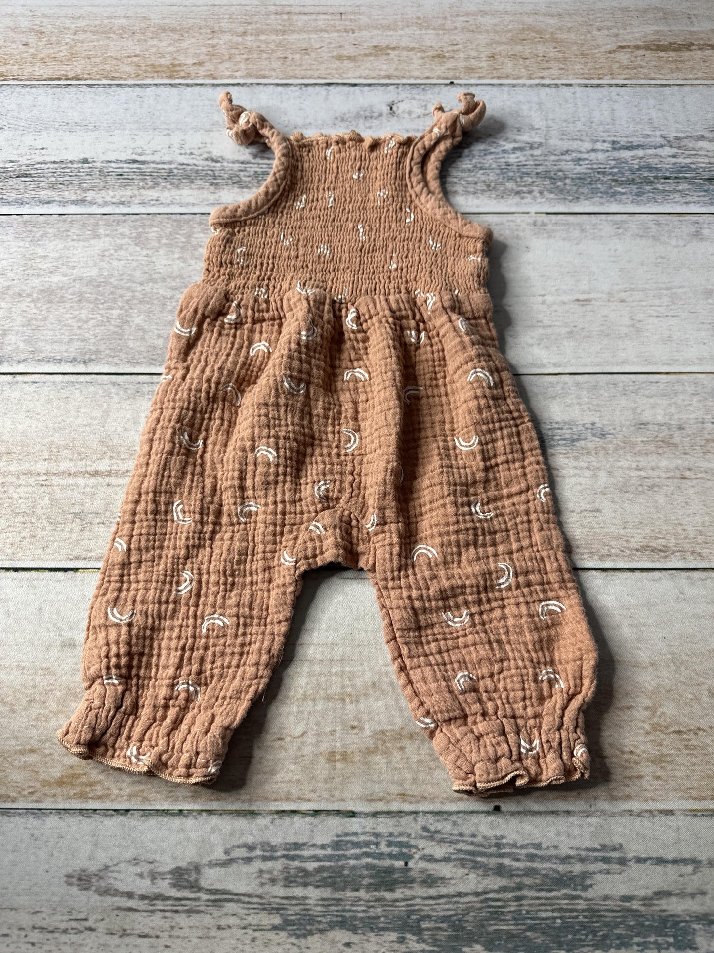 Unisex Romper Size: 3-6 months