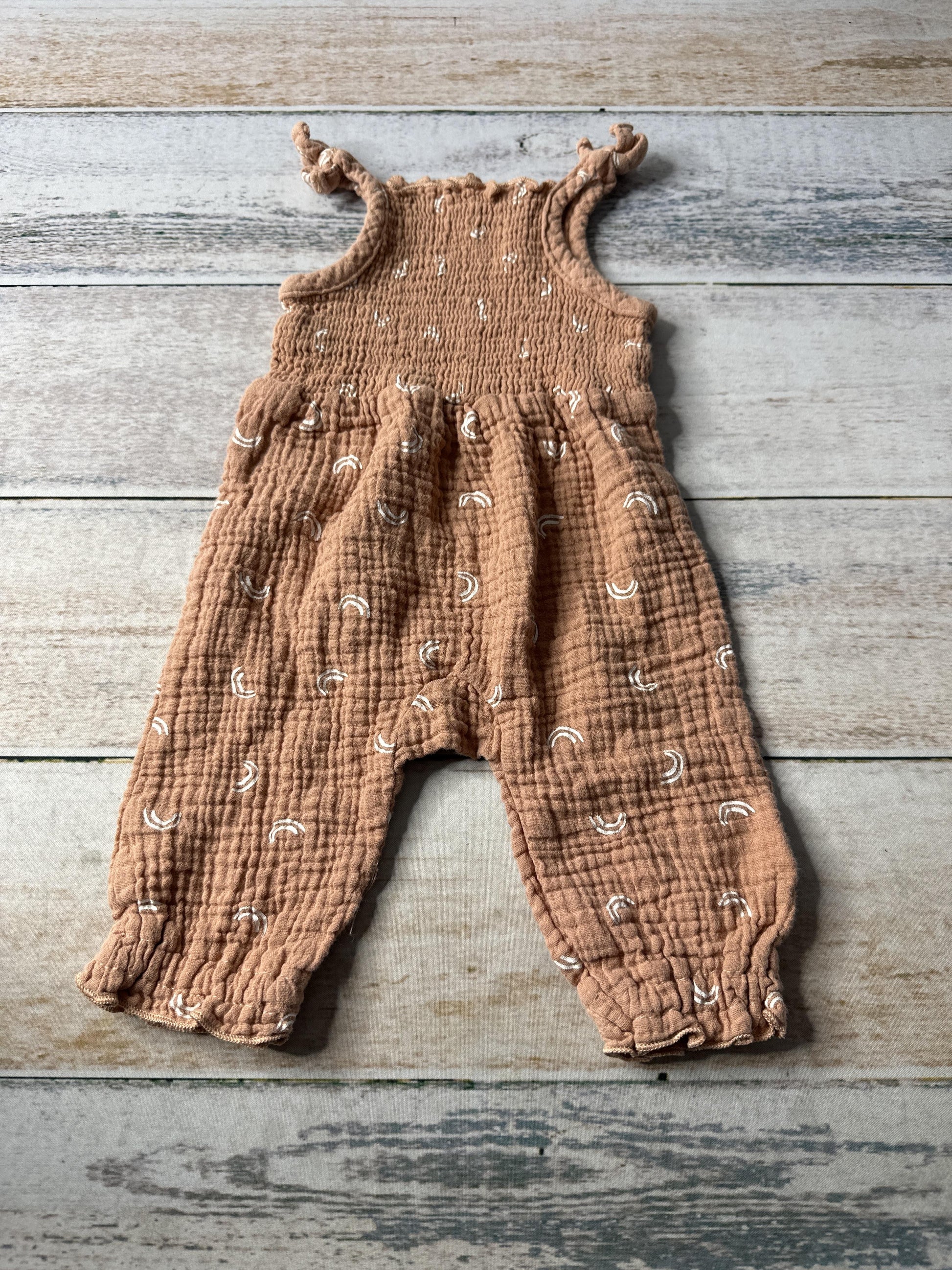 Unisex Romper Size: 3-6 months