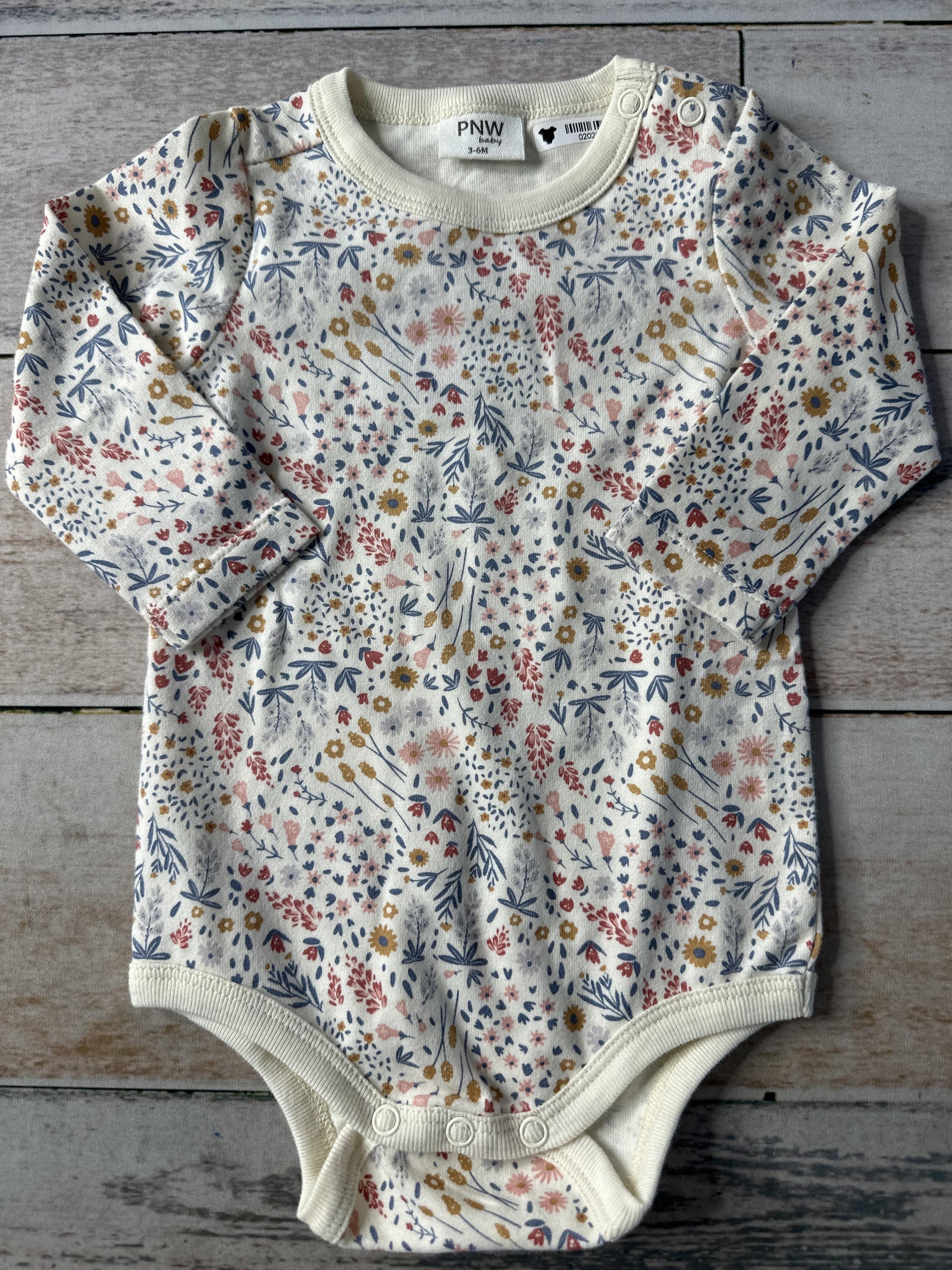 City Mouse Girls Onesie Size: 3-6 months