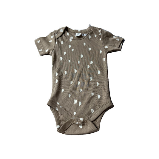 Colored Organics Unisex Onesie Size: 3-6 months