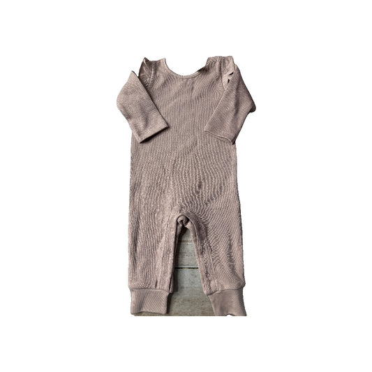Colored Organics Unisex Long Sleeve Outfit Size: 3-6 months