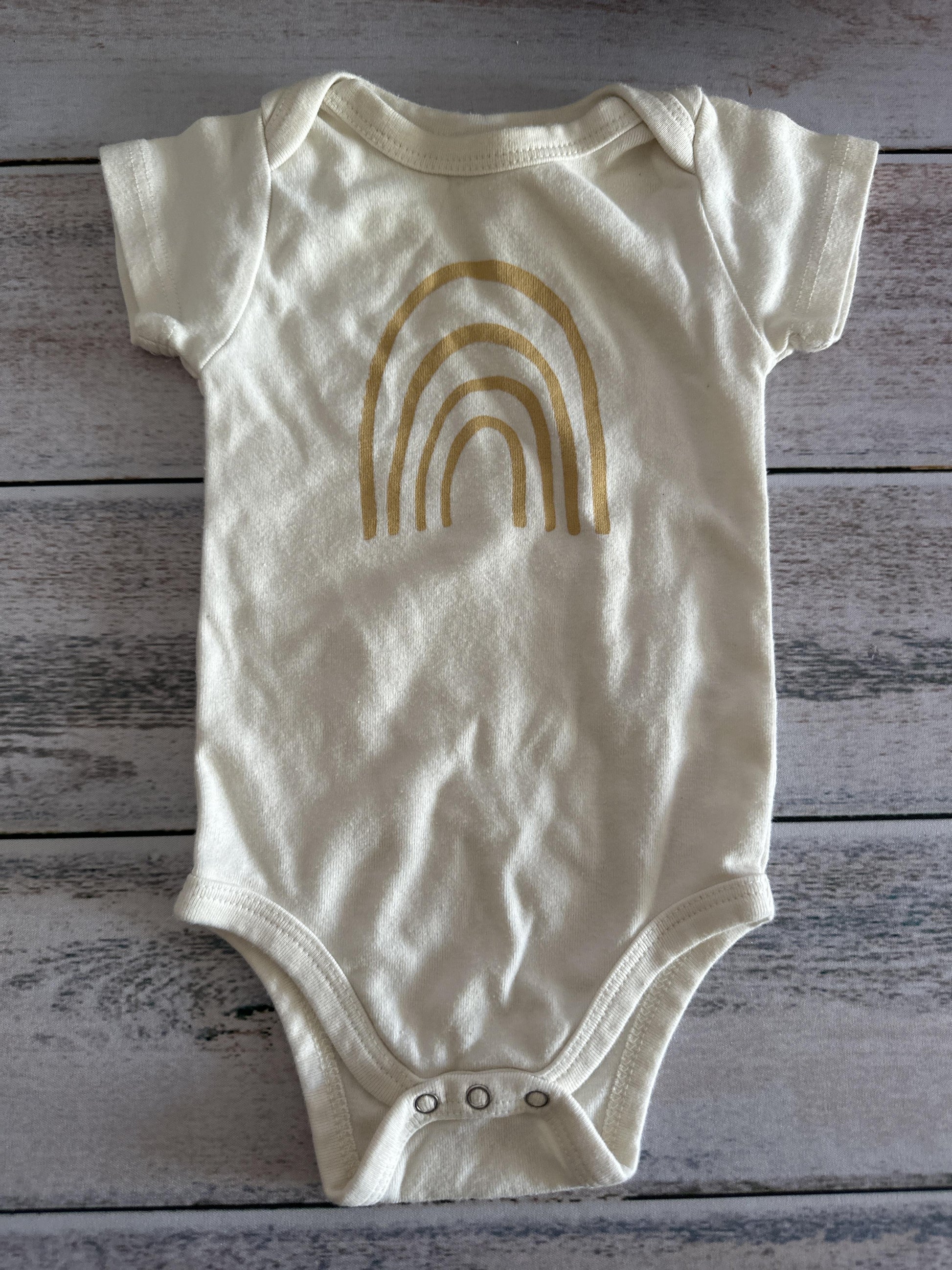 Unisex Onesie Size: 3-6 months