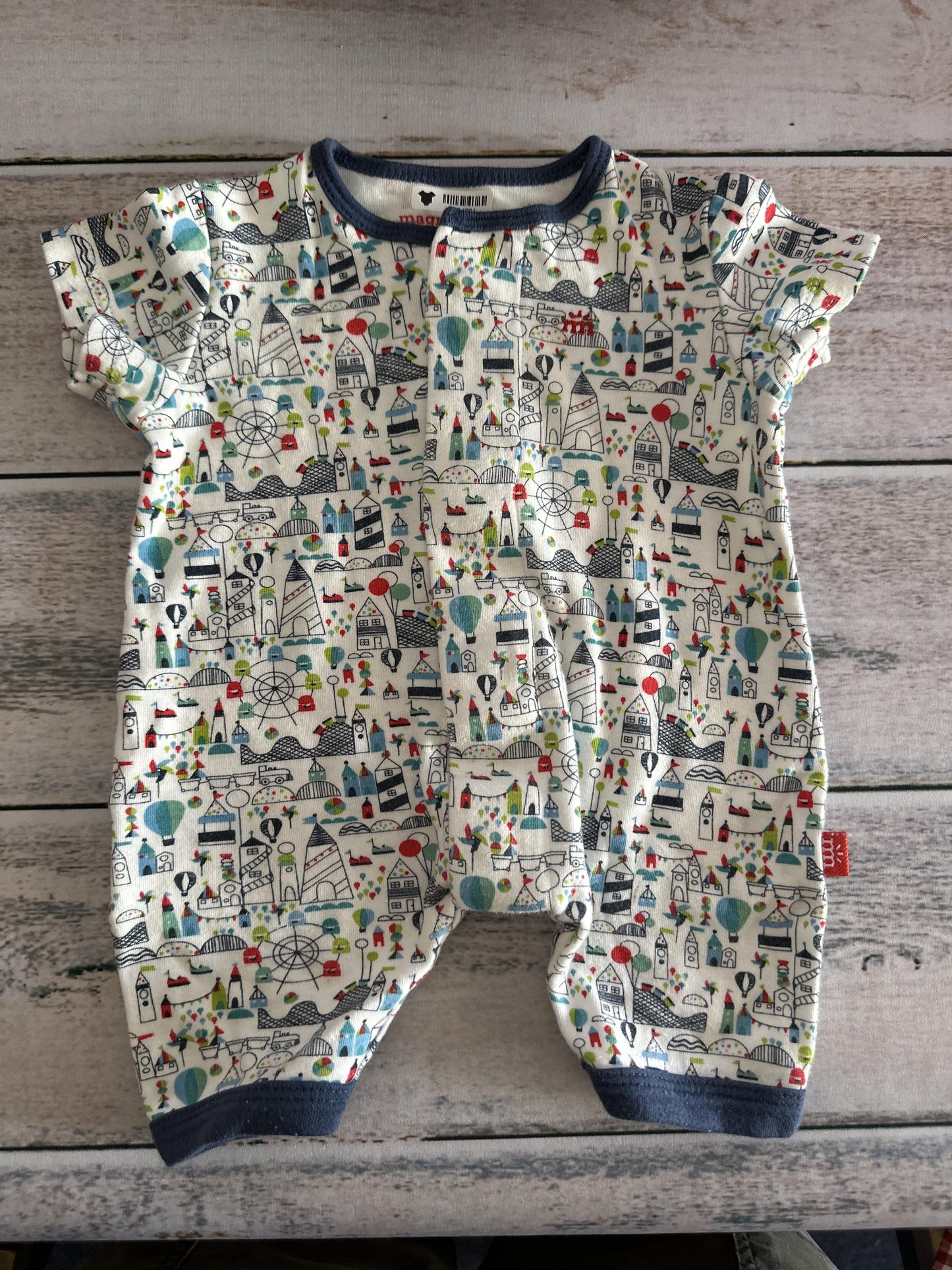 Unisex Button Down Short Sleeve Size: 3-6 months