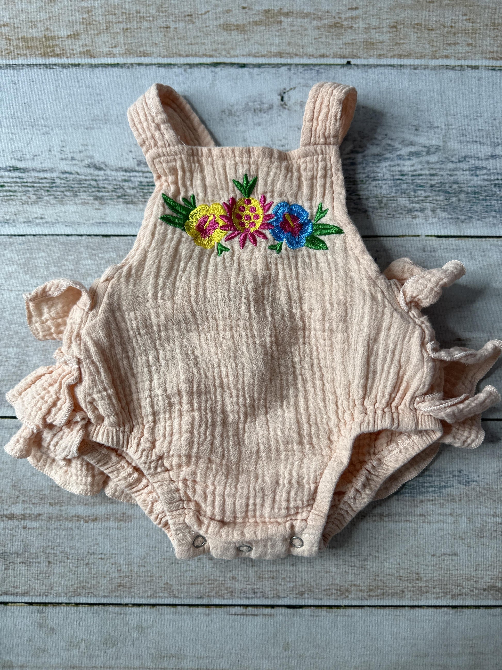 Unisex Romper Size: 3-6 months