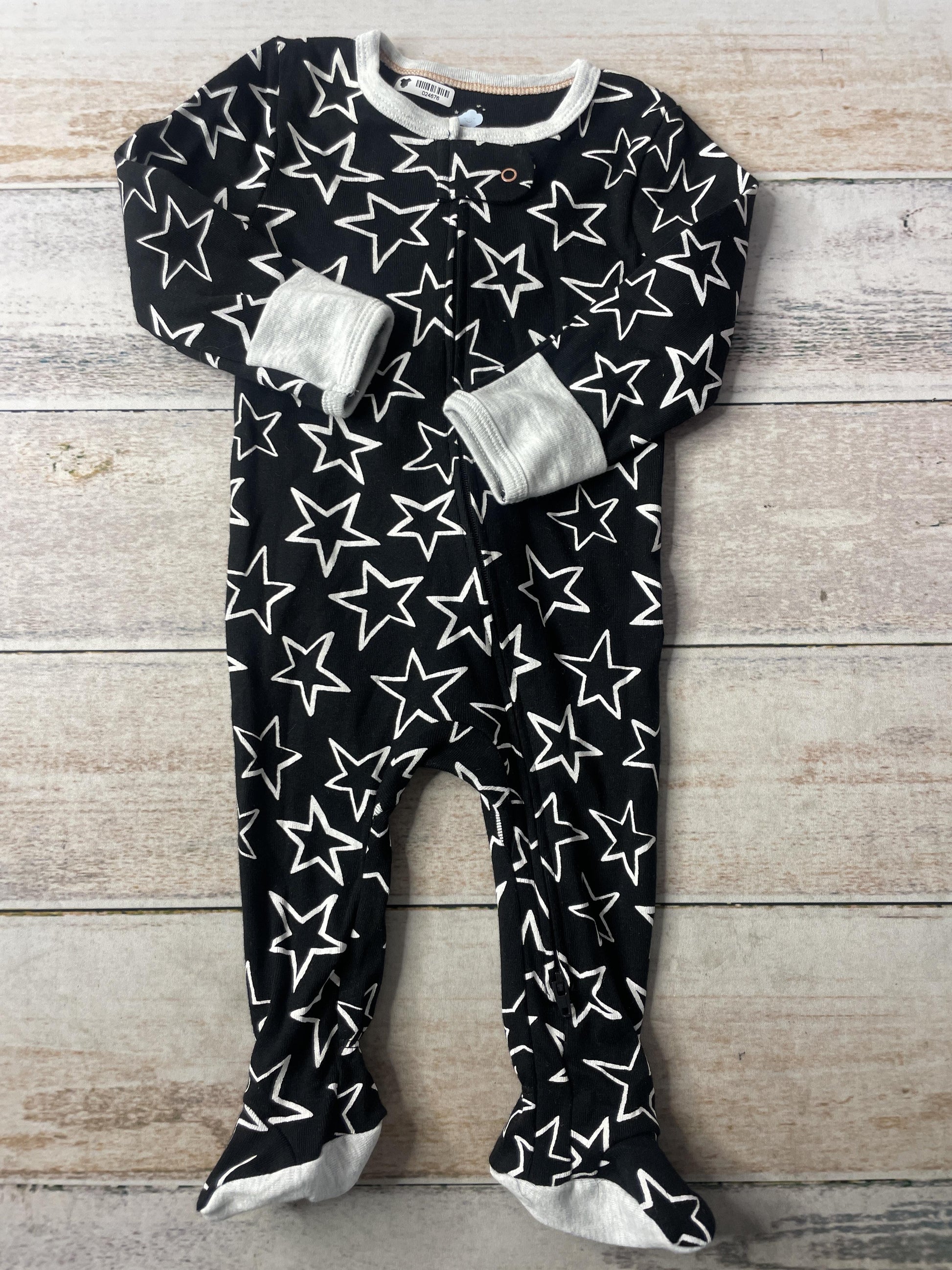 Unisex Pajamas Size: 3-6 months