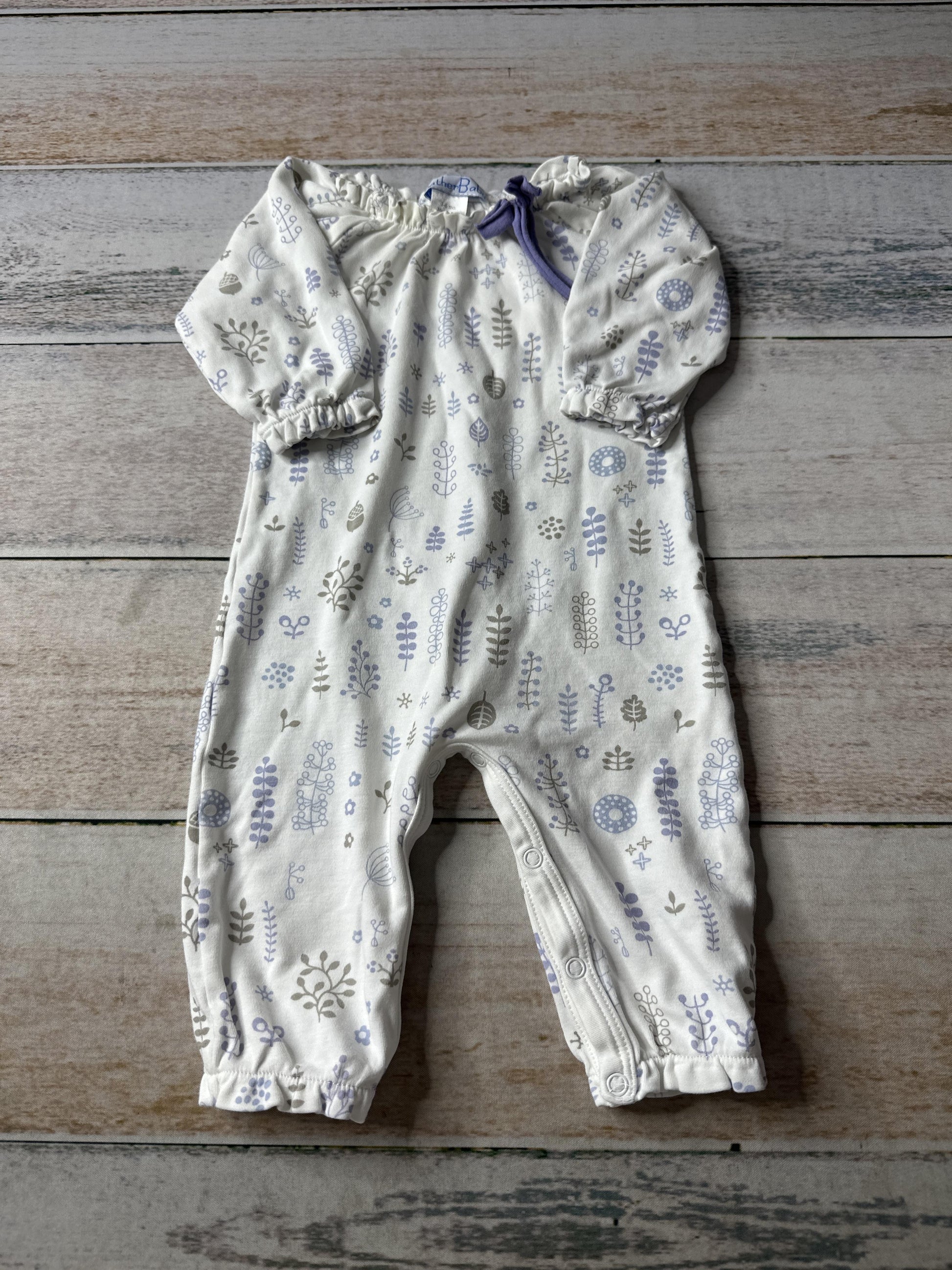 Feather Baby Unisex Pajamas Size: 3-6 months
