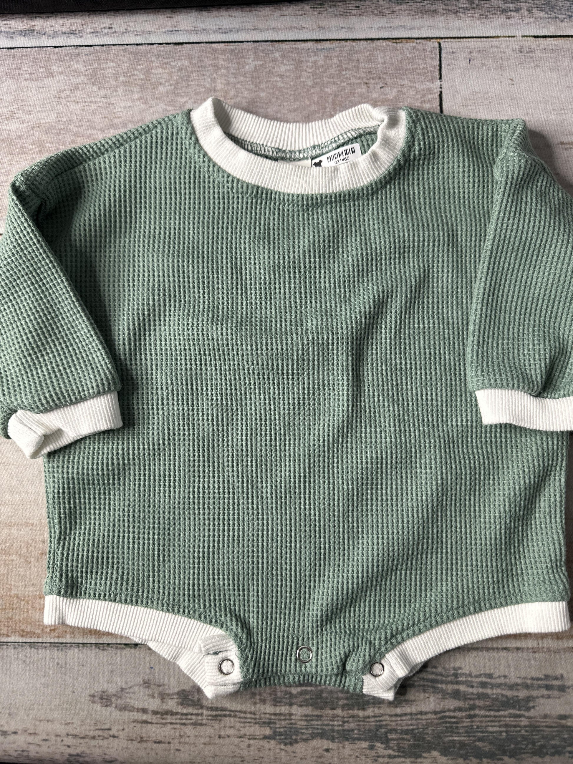 Unisex Romper Size: 3-6 months