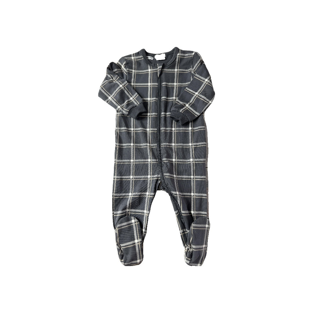Unisex Pajamas Size: 3-6 months