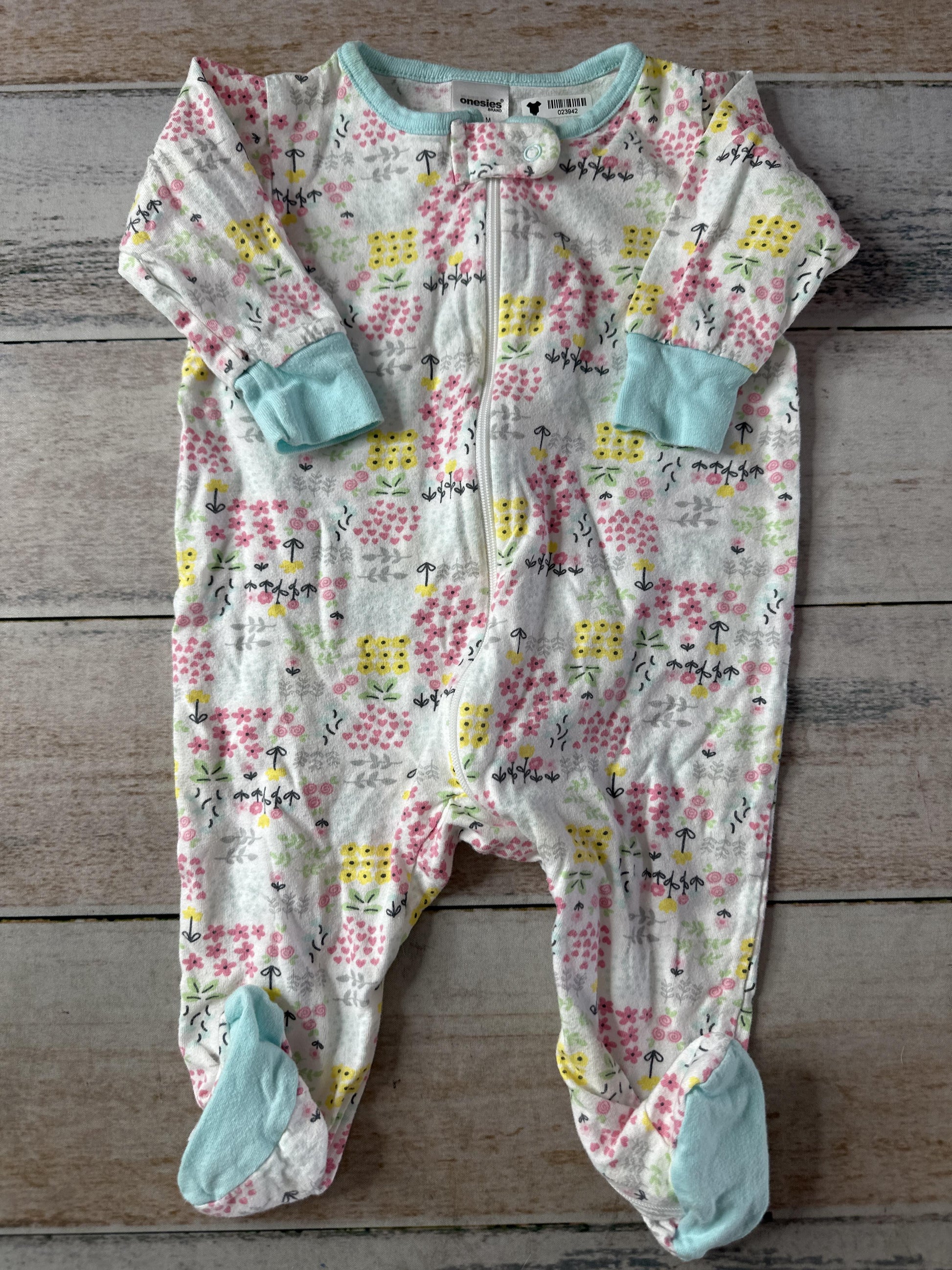 Unisex Pajamas Size: 3-6 months