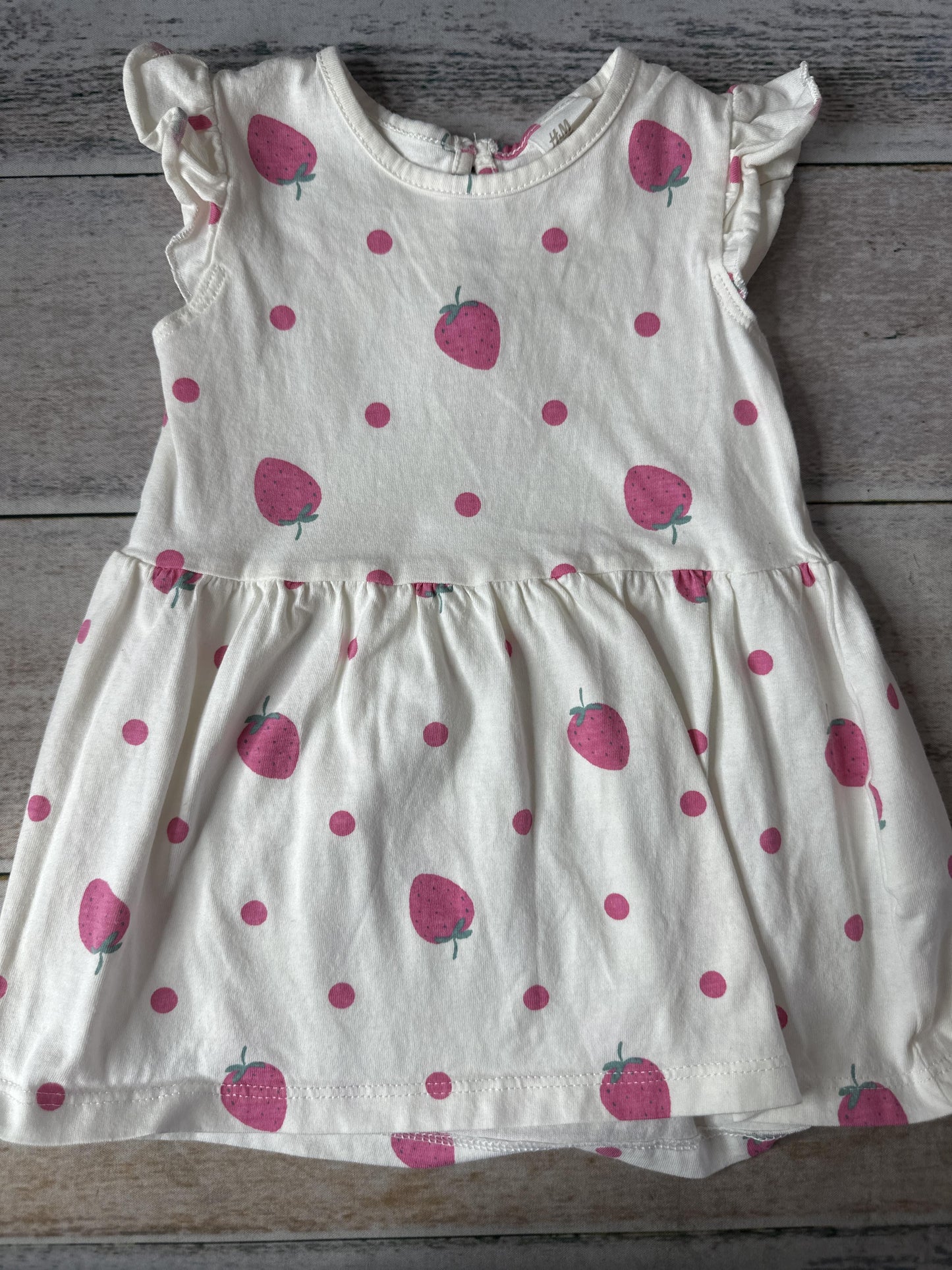 Girls Dress Size: 3-6 months