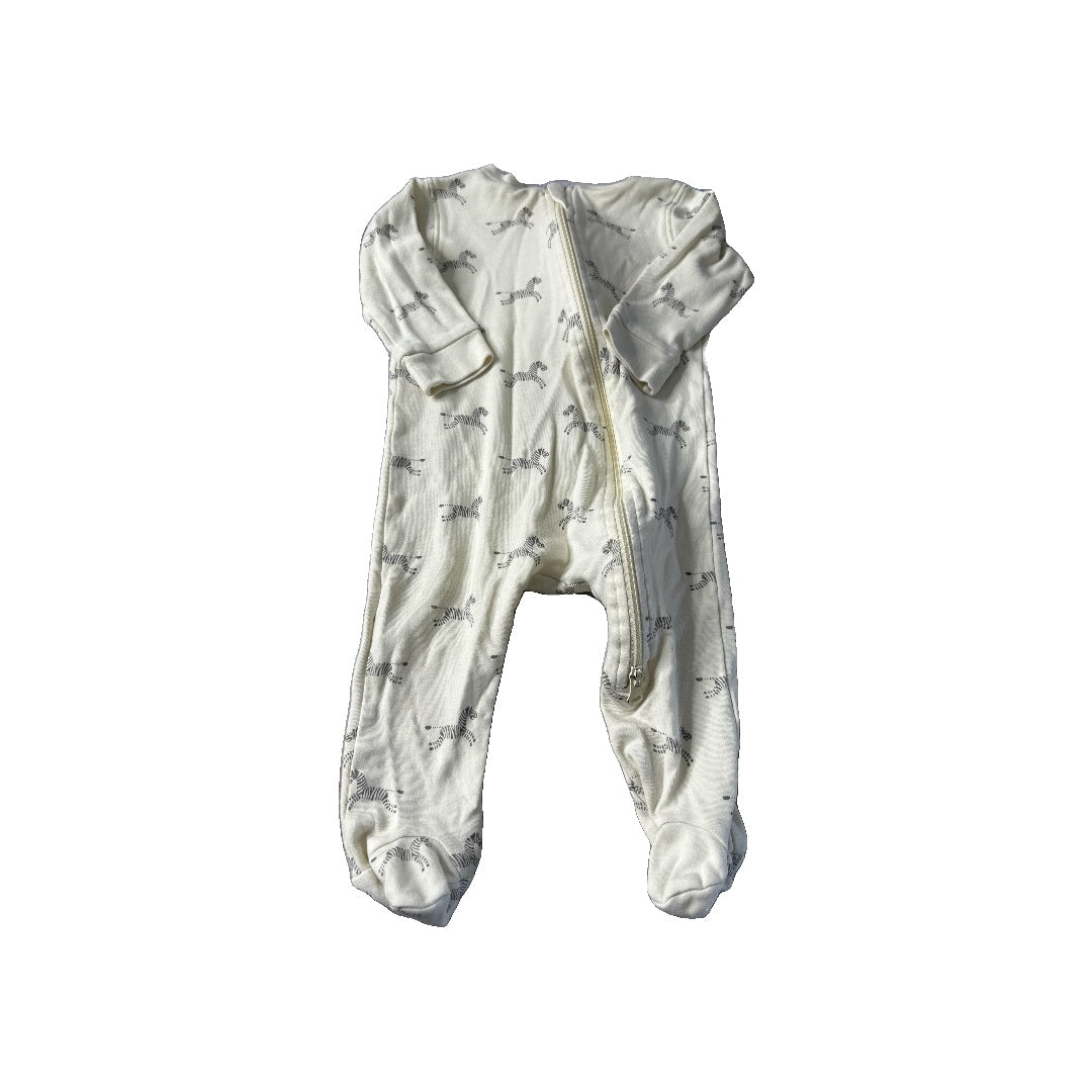 Unisex Pajamas Size: 3-6 months