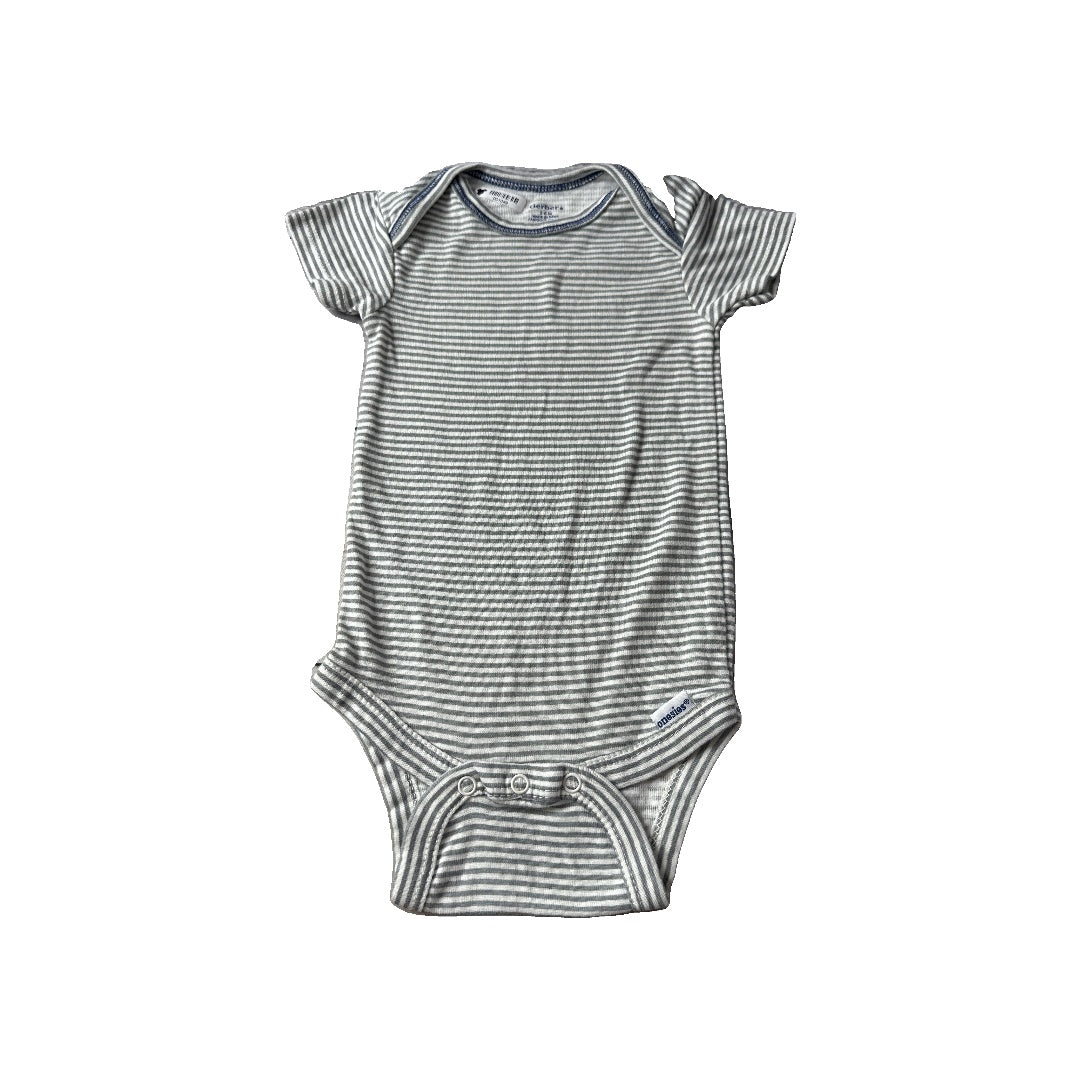 Gerber Unisex Onesie Size: 3-6 months