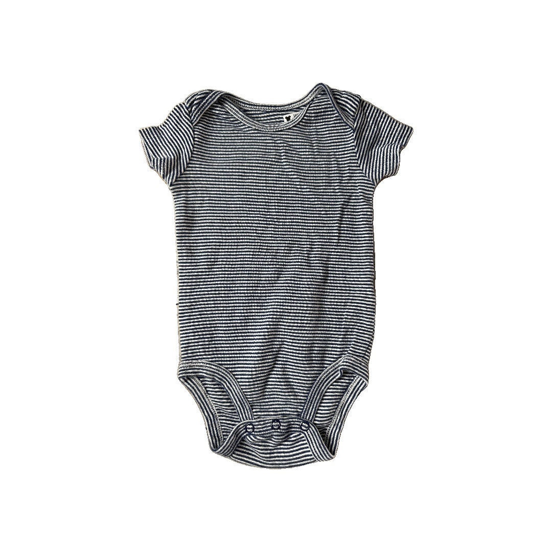 Unisex Onesie Size: 3-6 months