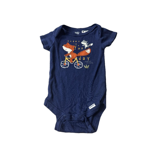 Gerber Unisex Onesie Size: 3-6 months