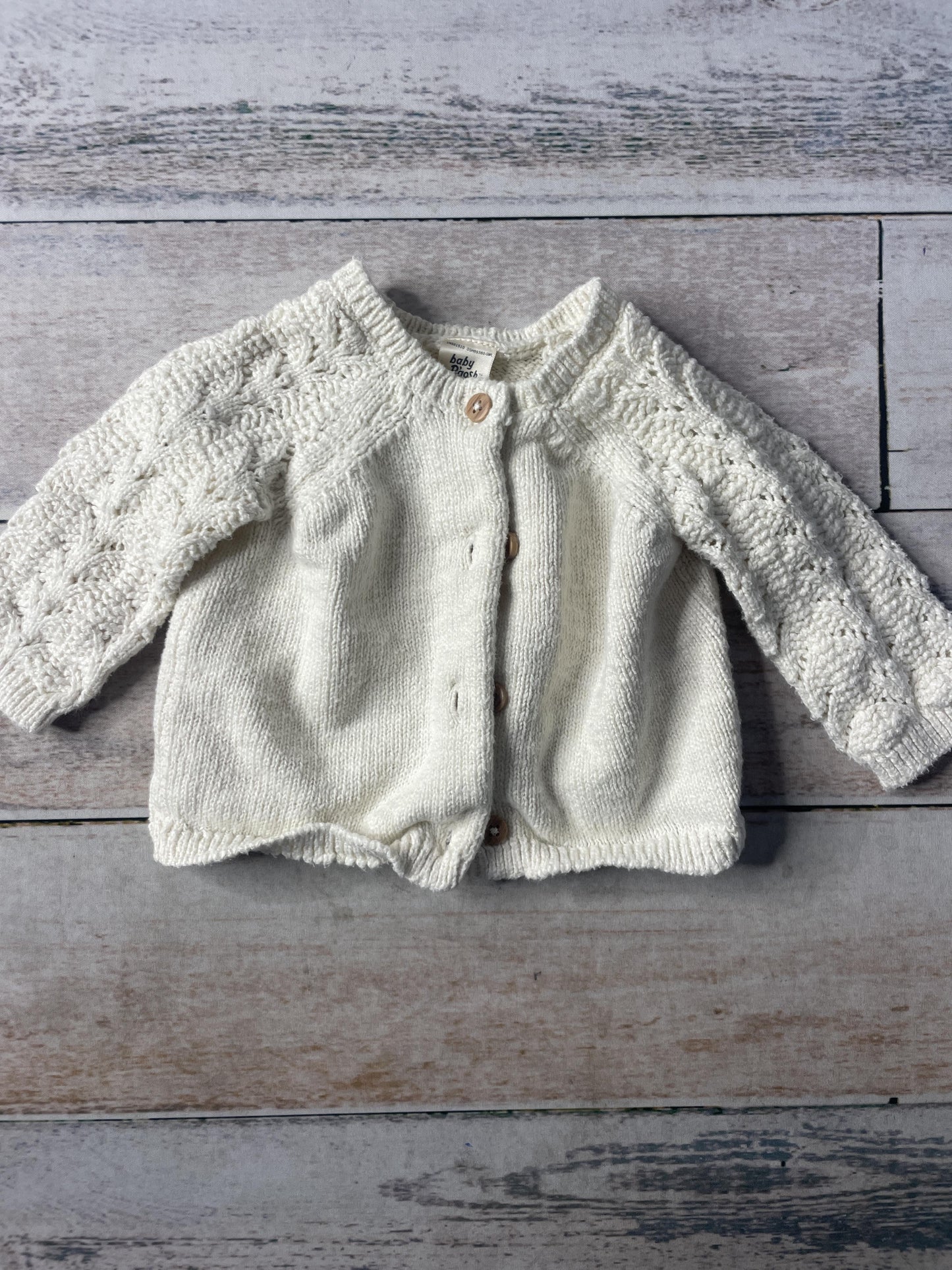 Unisex Sweater Size: 3 months