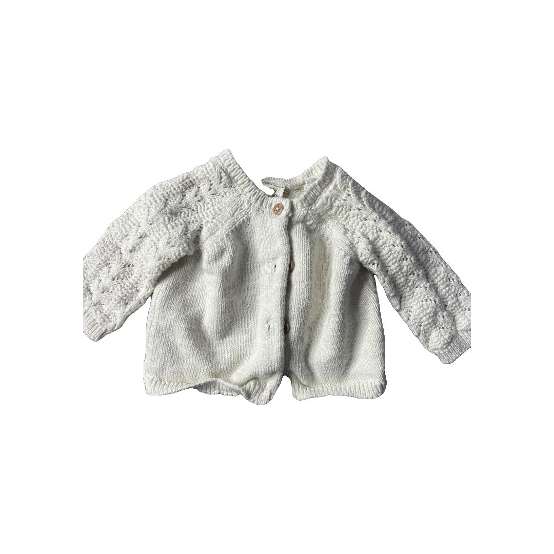 Unisex Sweater Size: 3 months