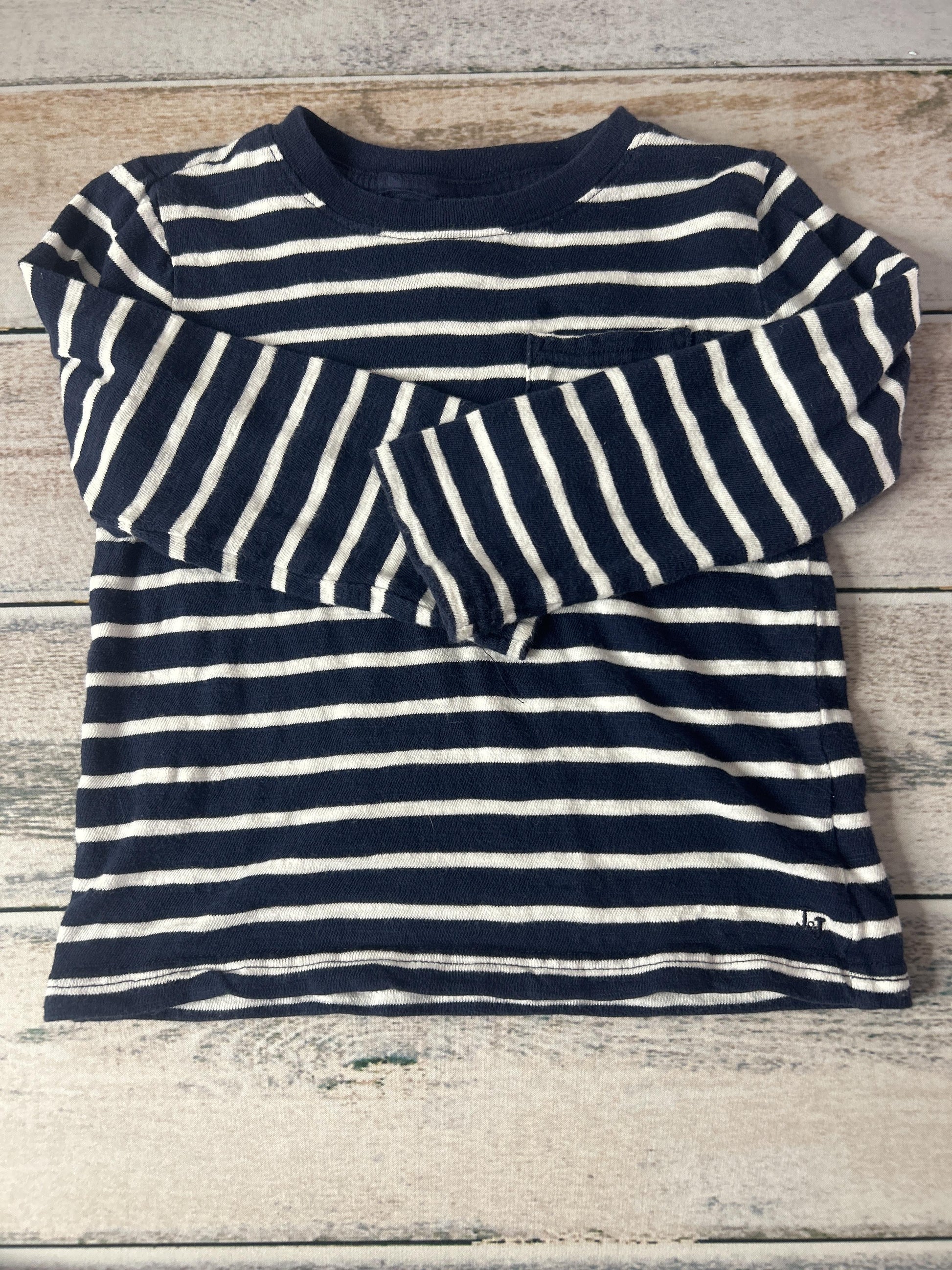 Unisex Long Sleeve Shirt Size: 3T