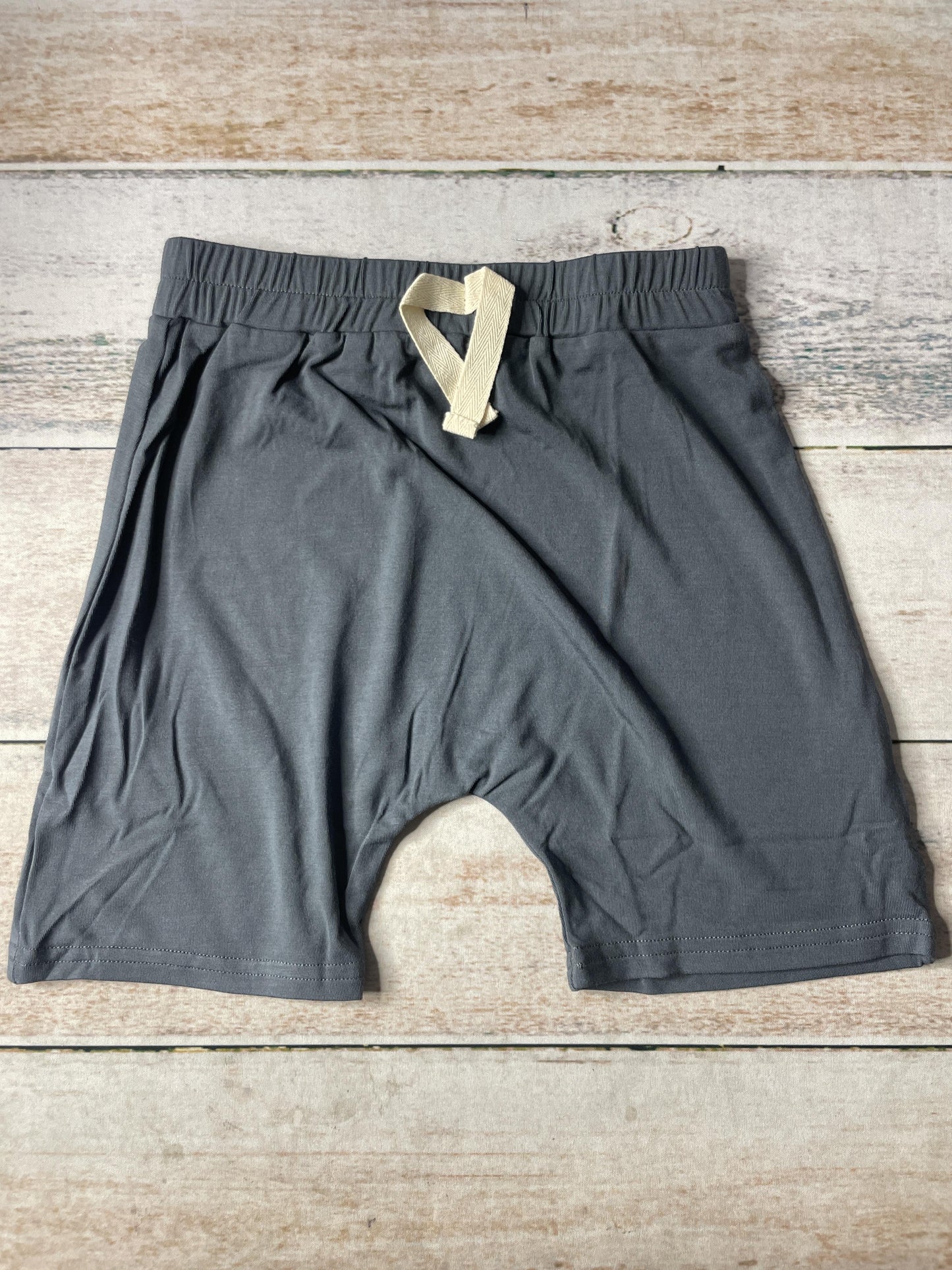 Baby sprouts Unisex Shorts Size: 3T