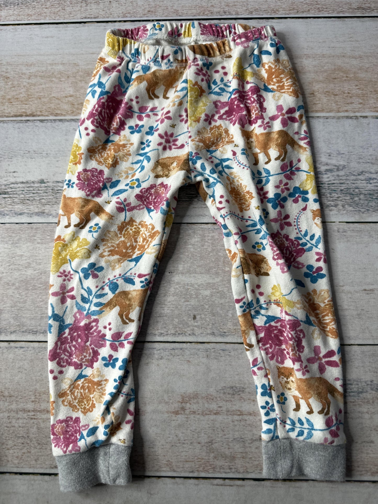 Unisex Pajamas Size: 3T