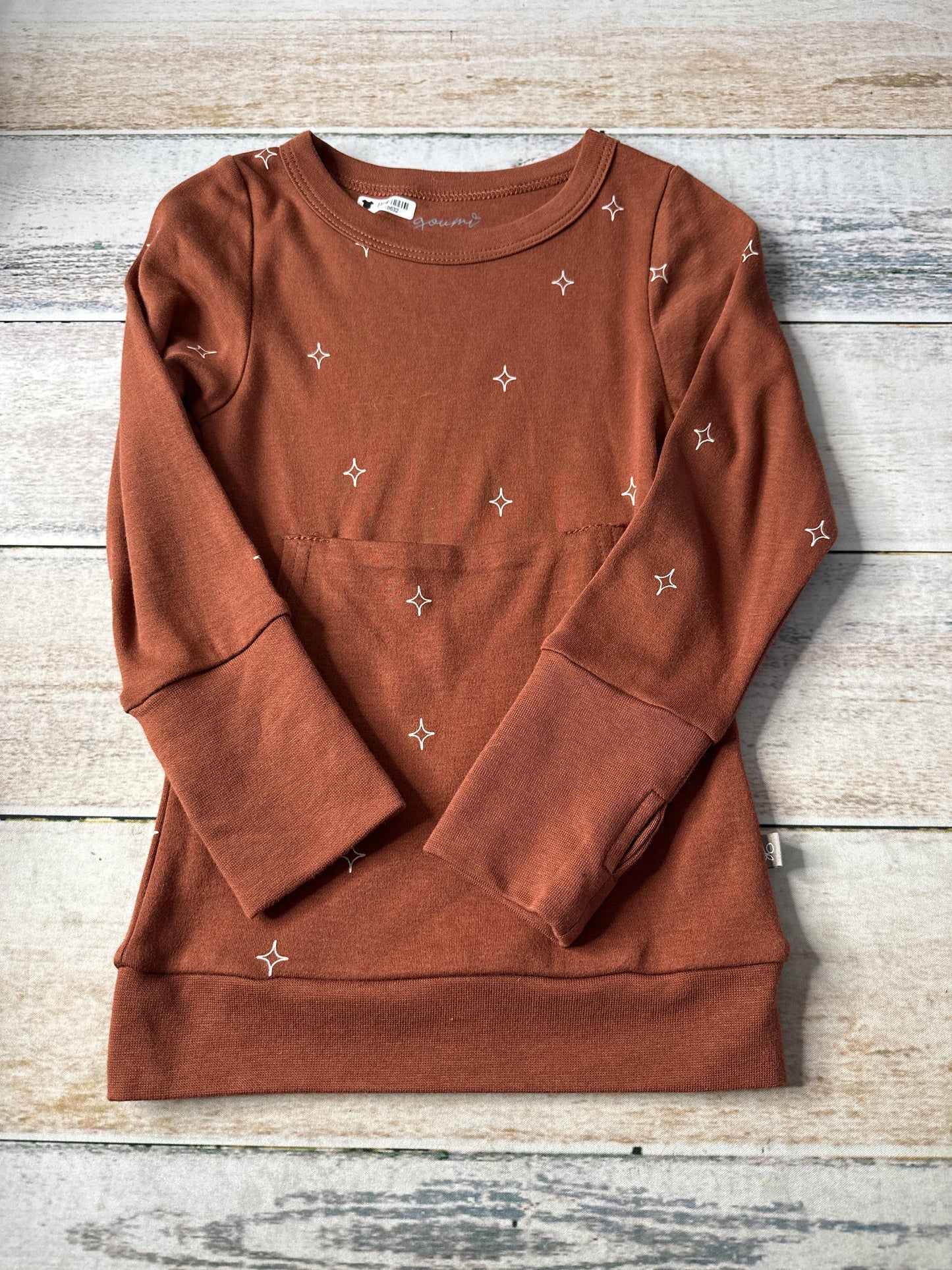 Goumi Unisex Long Sleeve Shirt Size: 3T